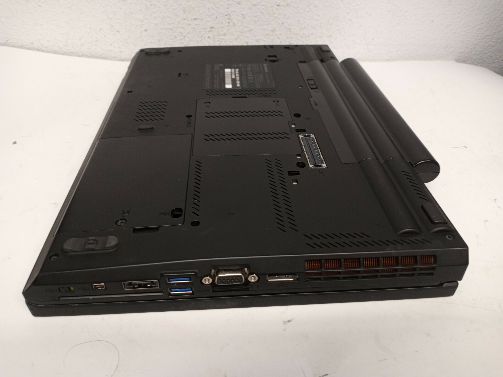 Lenovo ThinkPad W510 15.6″ Intel Core i7-Q720 1.60GHz 8GB 1TB HD NVIDIA FX 880M