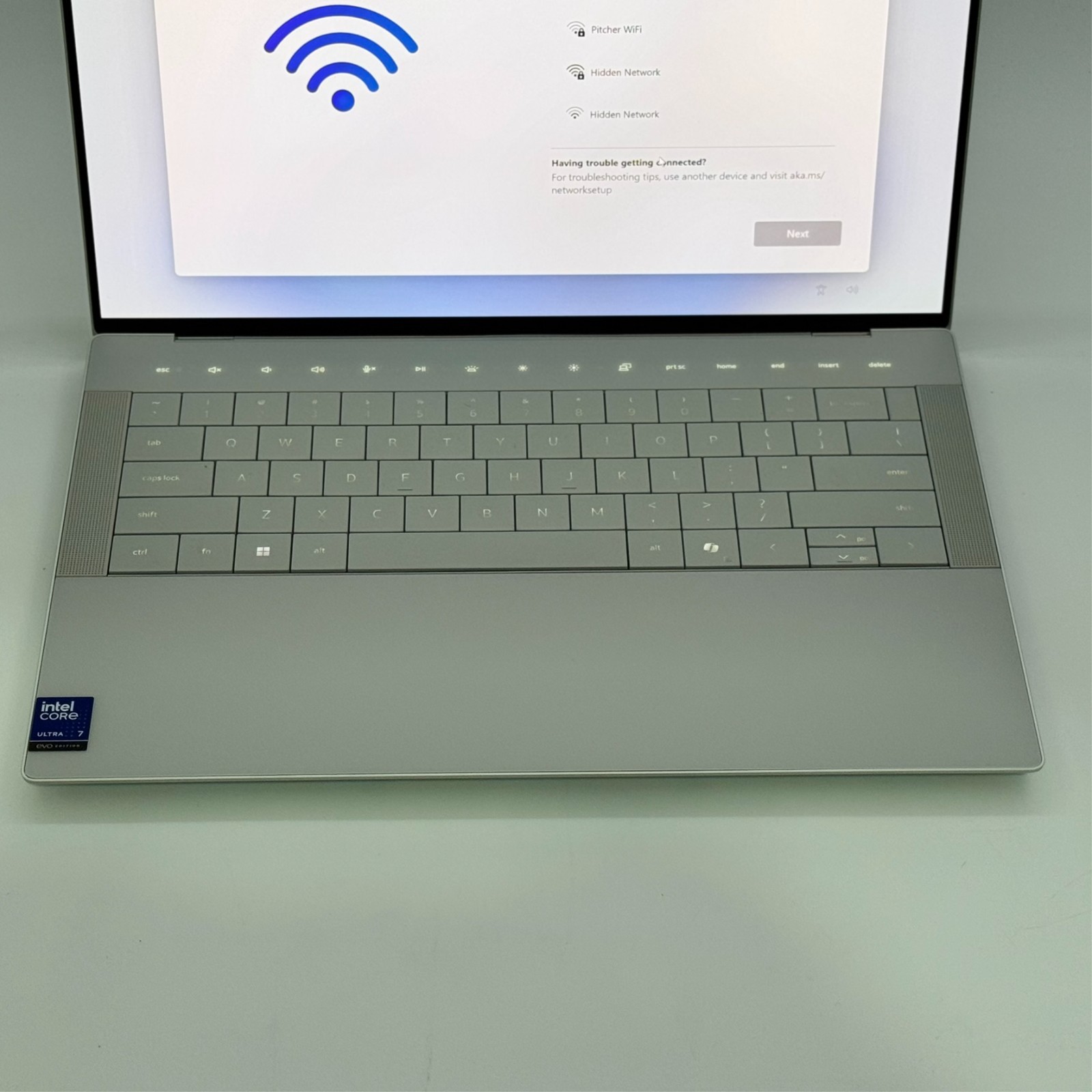 Dell Premium 14.5″ 3.2K OLED Touch Laptop Intel Ultra 7 255H 32GB 1TB SSD