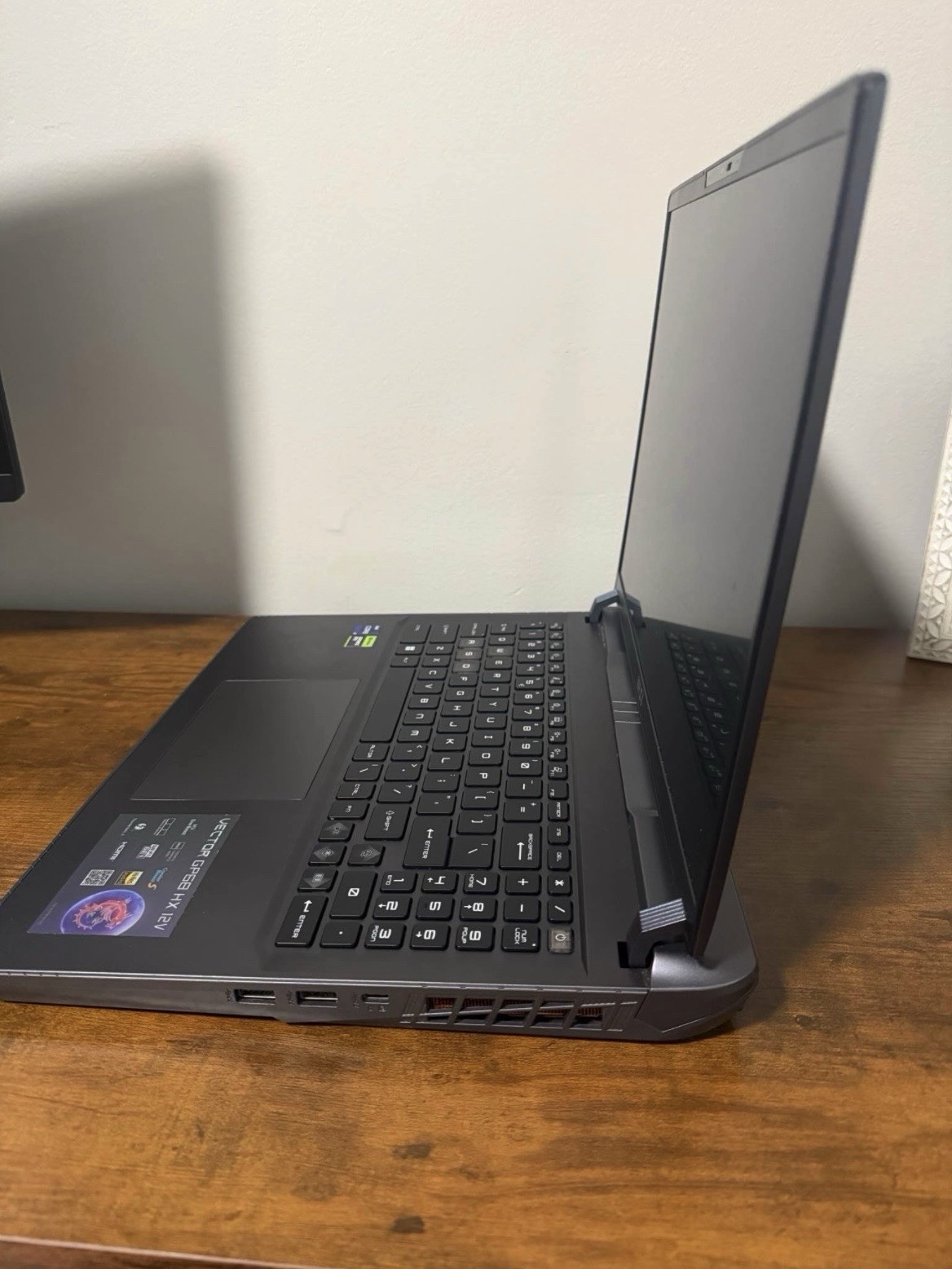 MSI Vector GP68 HX 12V 16″ Gaming Laptop i9 12th Gen 16GB 1TB SSD RTX 4080 Win11