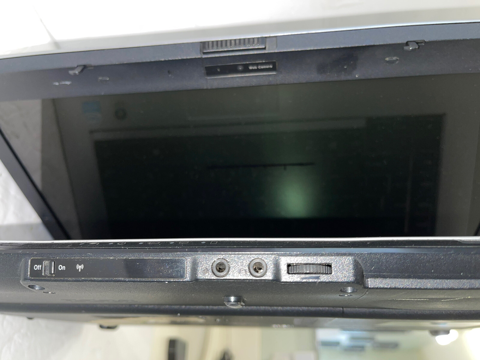 15.4” Toshiba Satellite L300-129 Laptop 2GB RAM 160GB HDD Windows VISTA 4 PARTS!