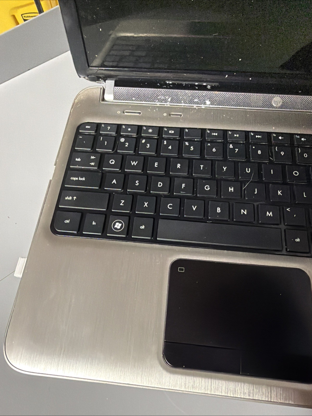 HP Pavilion DV7-6157CL 17.3″ Laptop AMD A6-3400M 6GB Ram No HD/OS/BATT (FL)