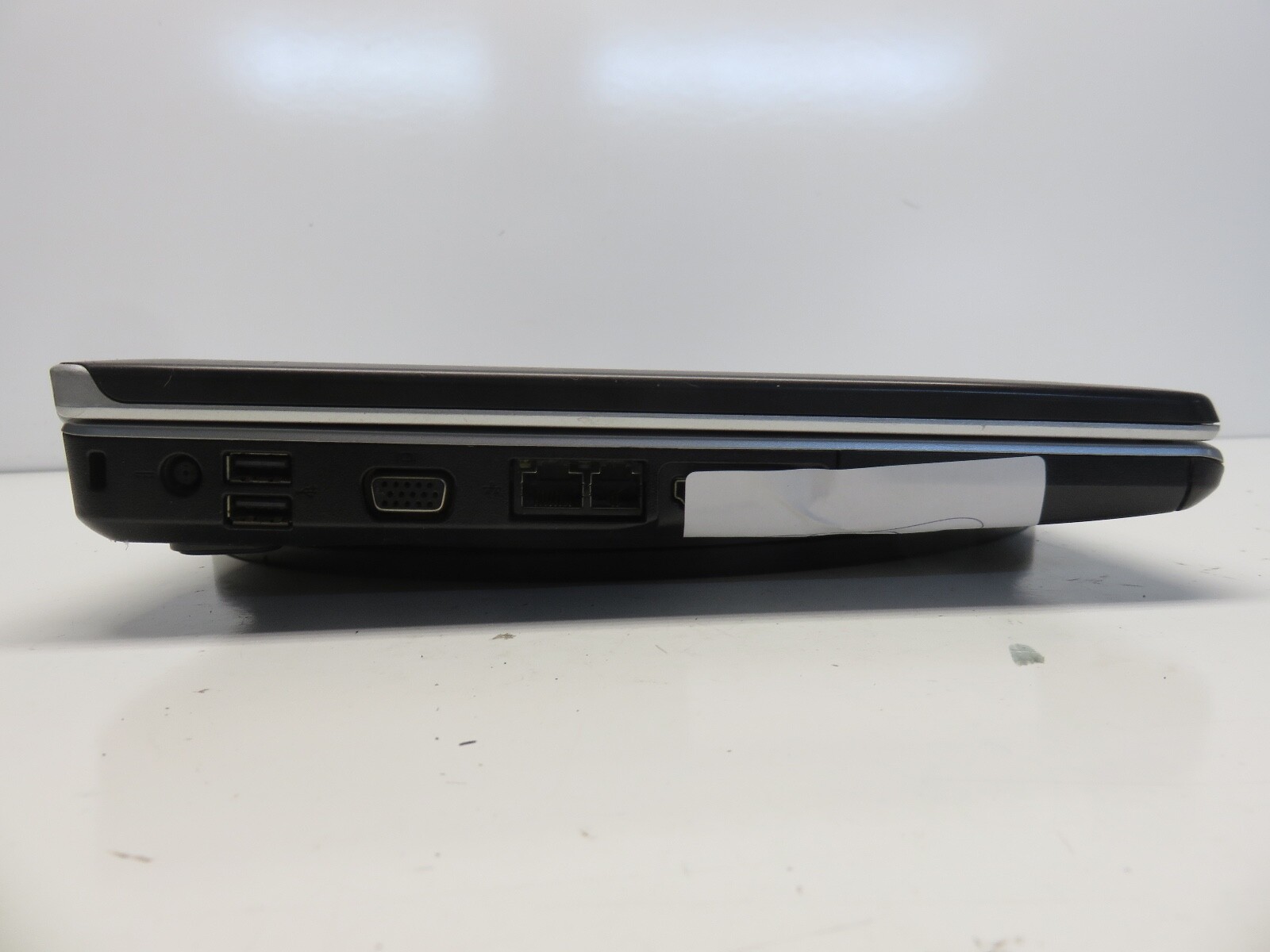 Dell Inspiron 1525 Intel Core 2 Duo 06FD 1.66GHz 2 GB NO HDD No Batt