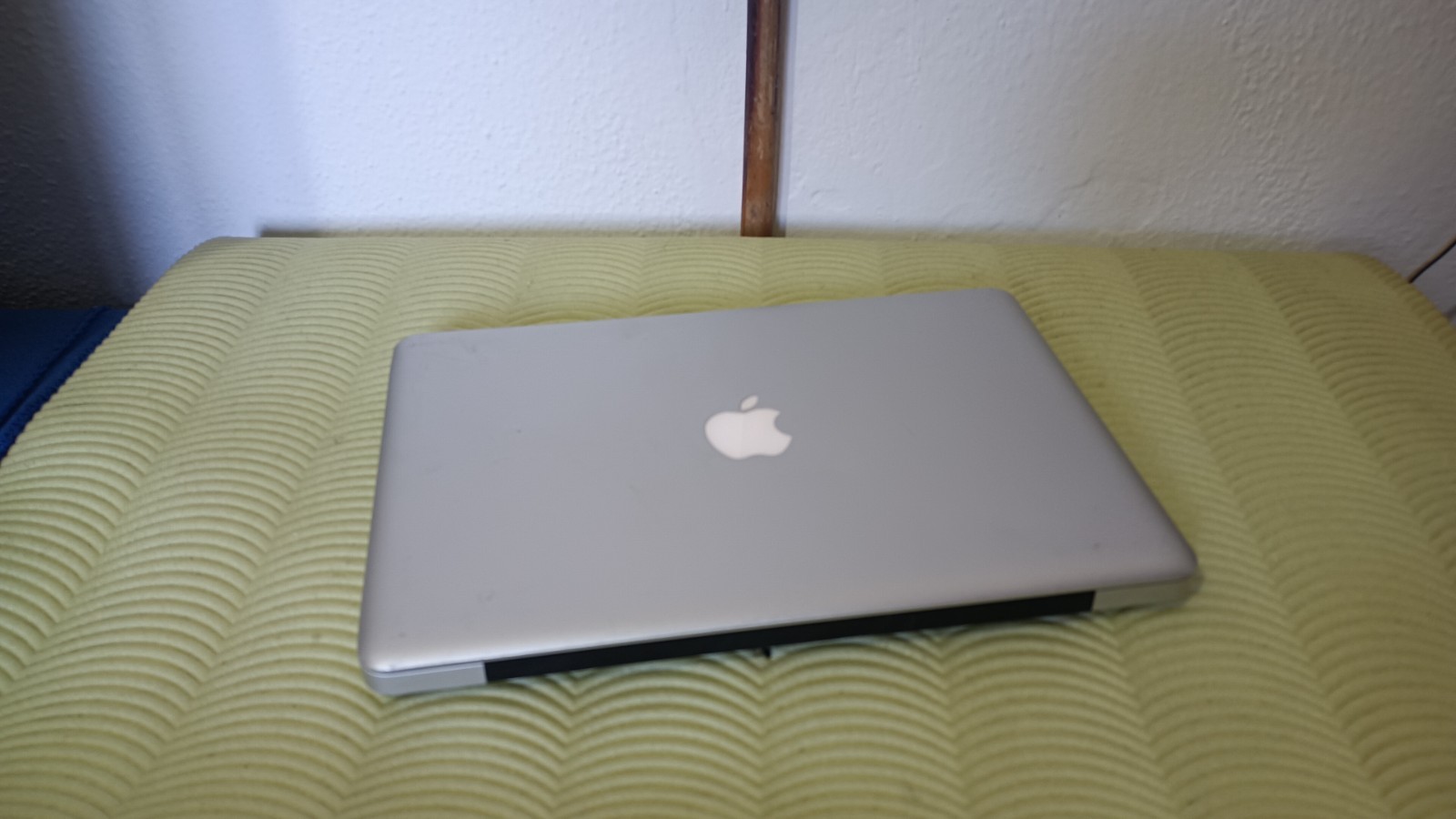 macbook air a1386 13″ 2009 core 2 duo 4GB 256gb ssd OSX CATALINA