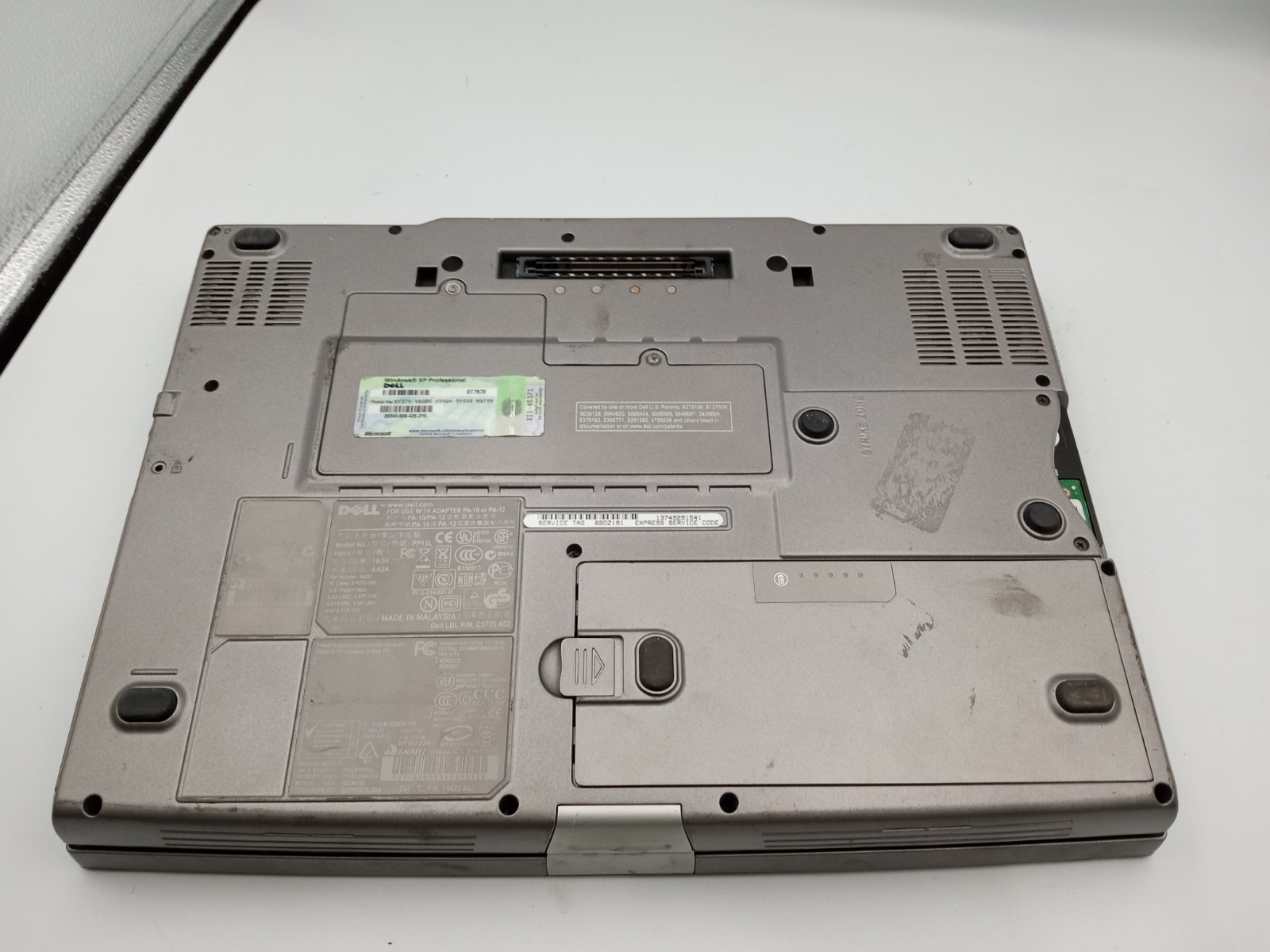 Dell Latitude D810 Intel Pentium 2GB RAM 60GB HDD Windows XP – READ -RR