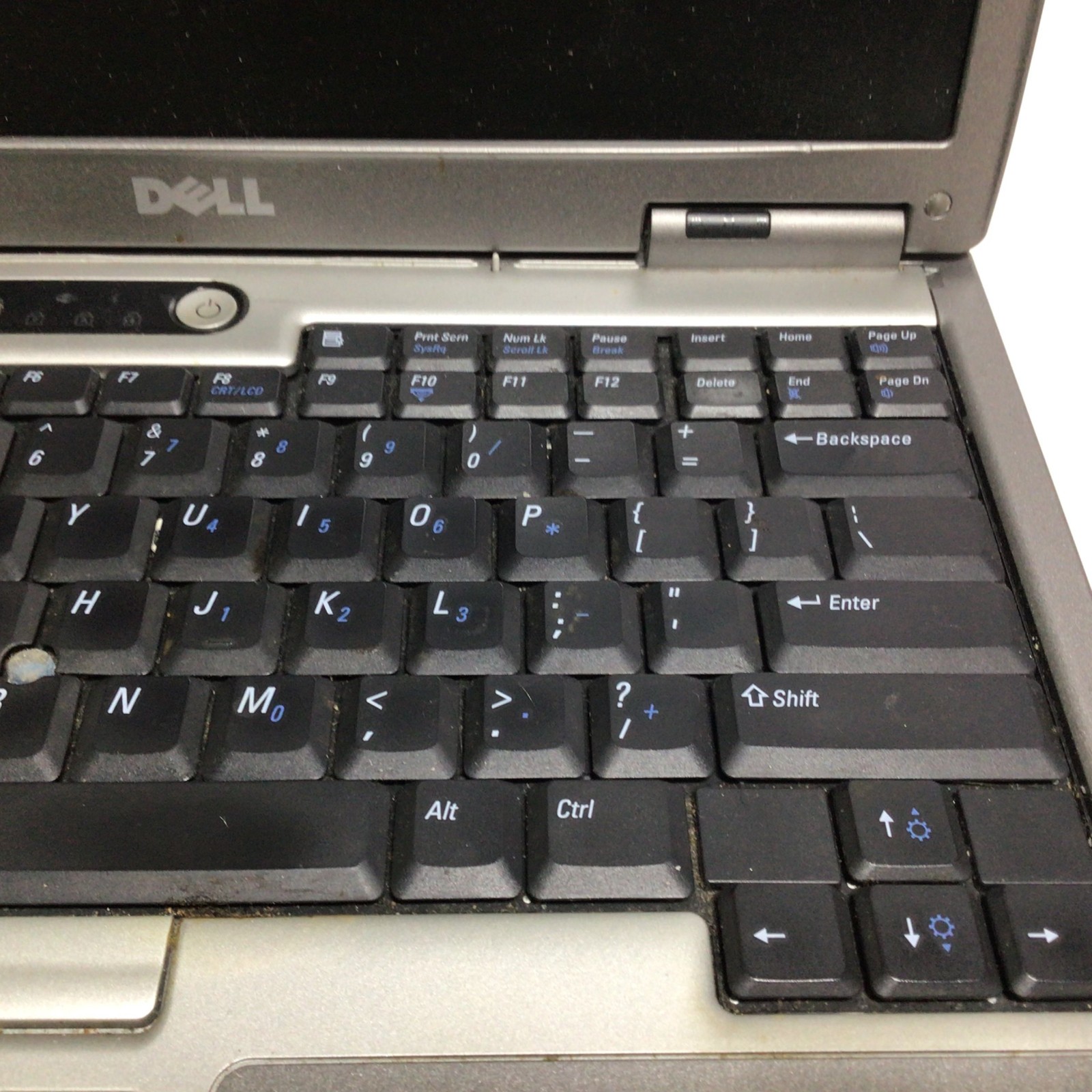 Dell Latitude D610 w/ Pentium M 1.86GHz, 2GB DDR2 RAM, 40GB HDD – No Charger/OS