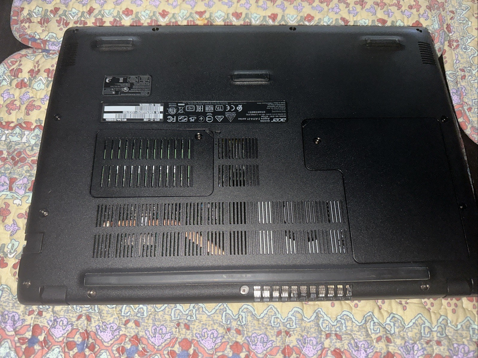 acer laptop windows 11 ￼hard drive SSD 125 GB Working,power Supply Not Original
