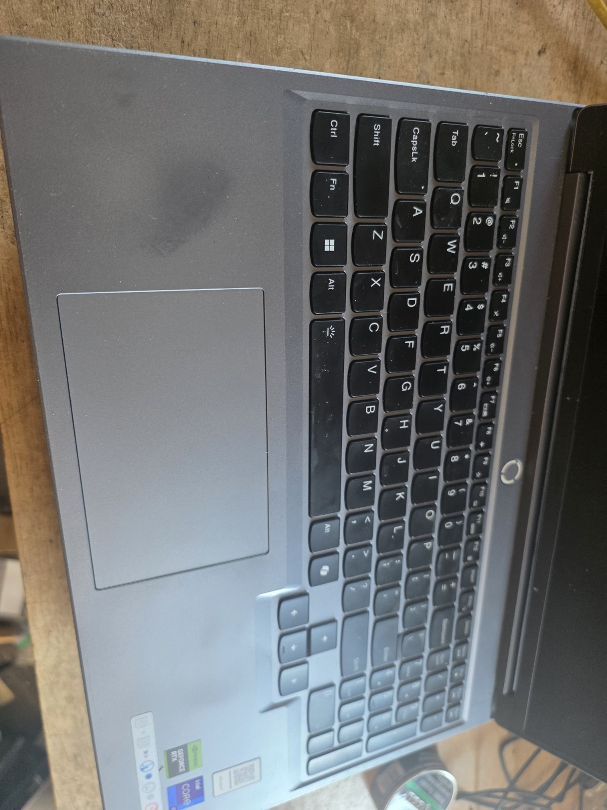 Lenovo LEGION 5 16IRX9 16″ Laptop Intel Core i9-14900HX Rtx4060 Power