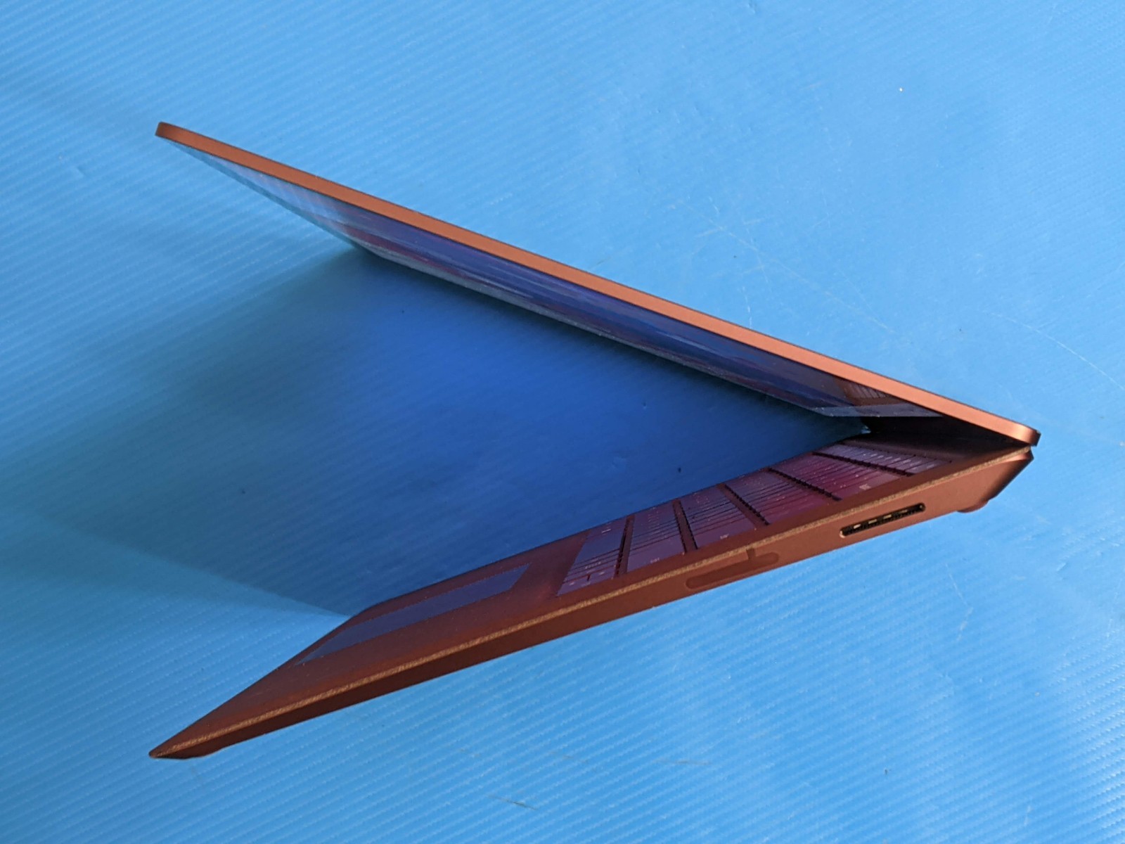 MS Surface Laptop 2 1769 13.5″ 2256×1504 TOUCH i7-8th 1.9GHz 16GB 512GB SSD W11P
