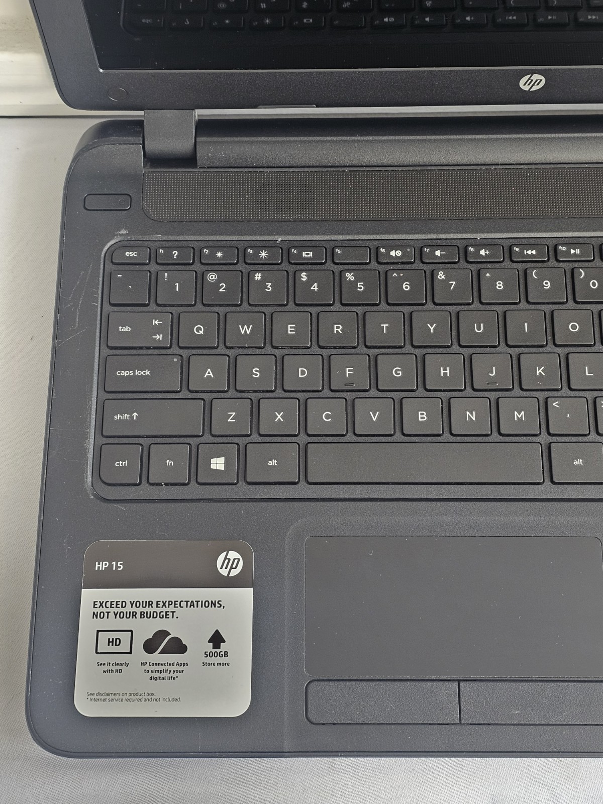HP 15-f305dx Laptop – AMD A6-5200 – 4GB RAM – 120GB SSD – BAD BATT – Windows 10