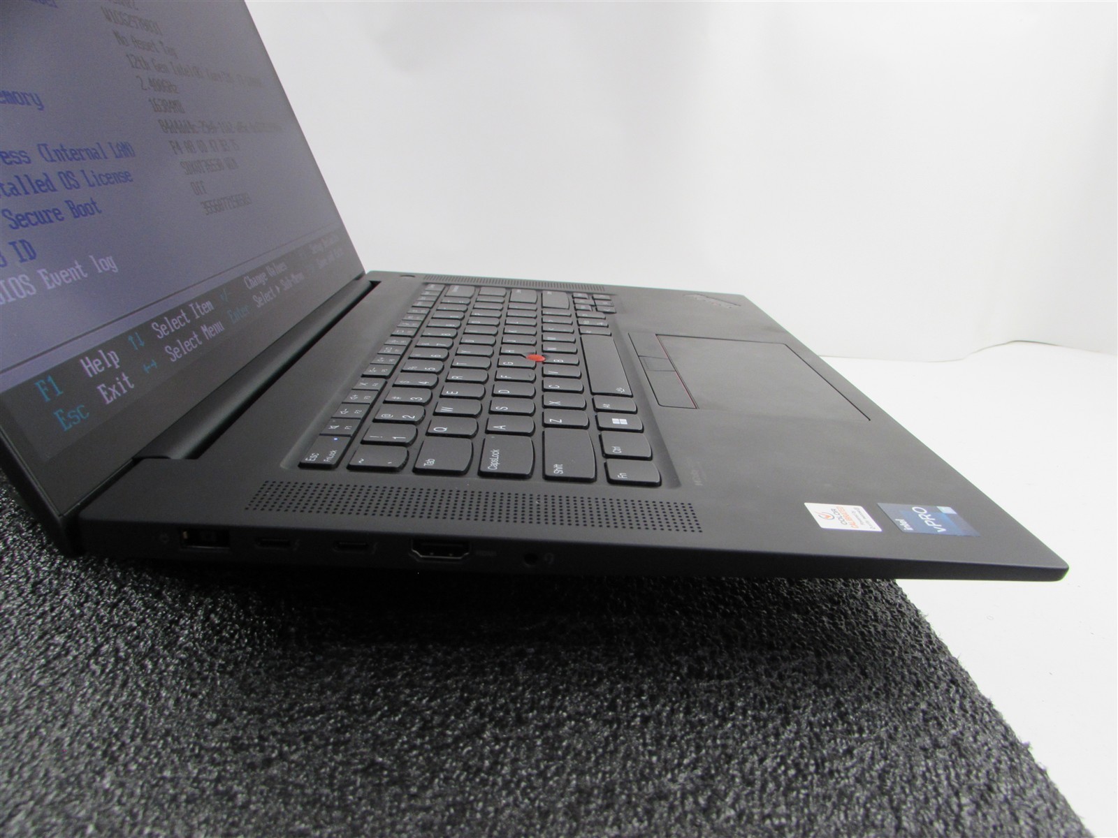 LENOVO THINKPAD P1 (GEN 5) TOUCH i7-12800H 512GB 16GB RAM RTX A1000 WIN 11