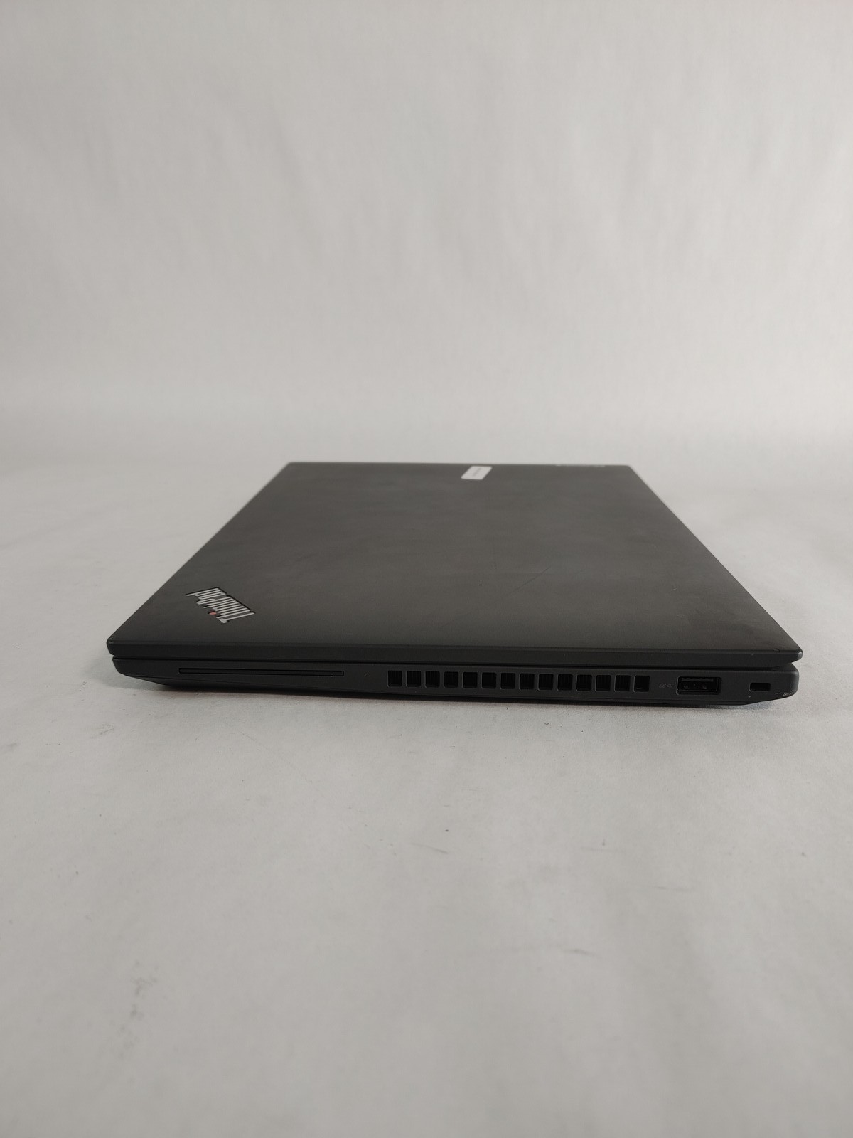 Lenovo ThinkPad P14s Gen 3 Ryzen 5 Pro 6650U 2.90 GHz 16 GB DDR5 No HDD
