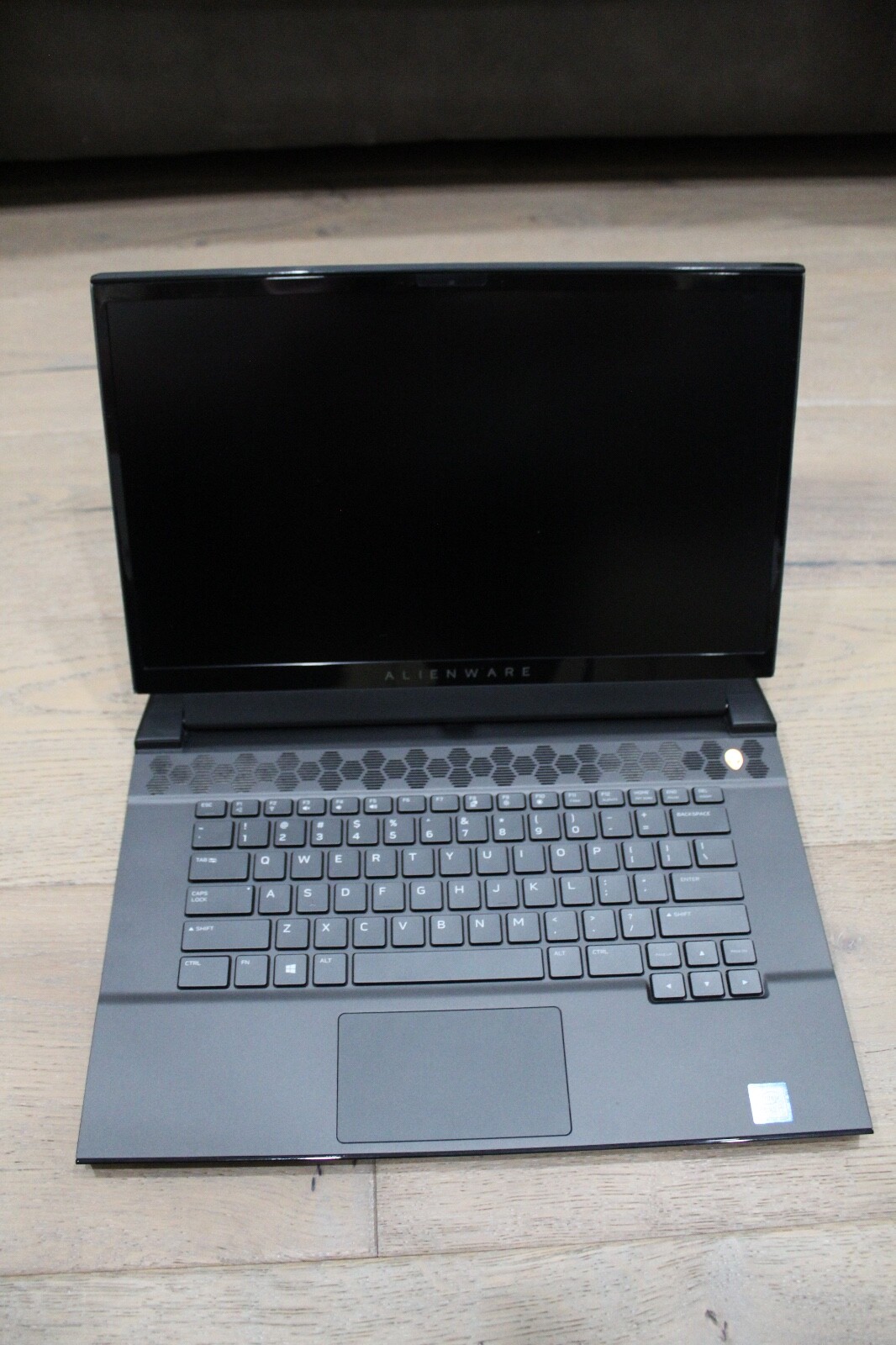 Alienware m15 R2 Gaming Laptop (Intel i7 9th generation, 1TB, RTX 2080 Max-Q)