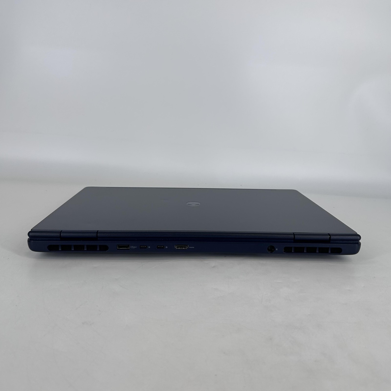 Dell Alienware 16 Aurora AC16250 QHD+ 2.7GHz Intel Core 9 270H 16GB 1TB RTX 5070