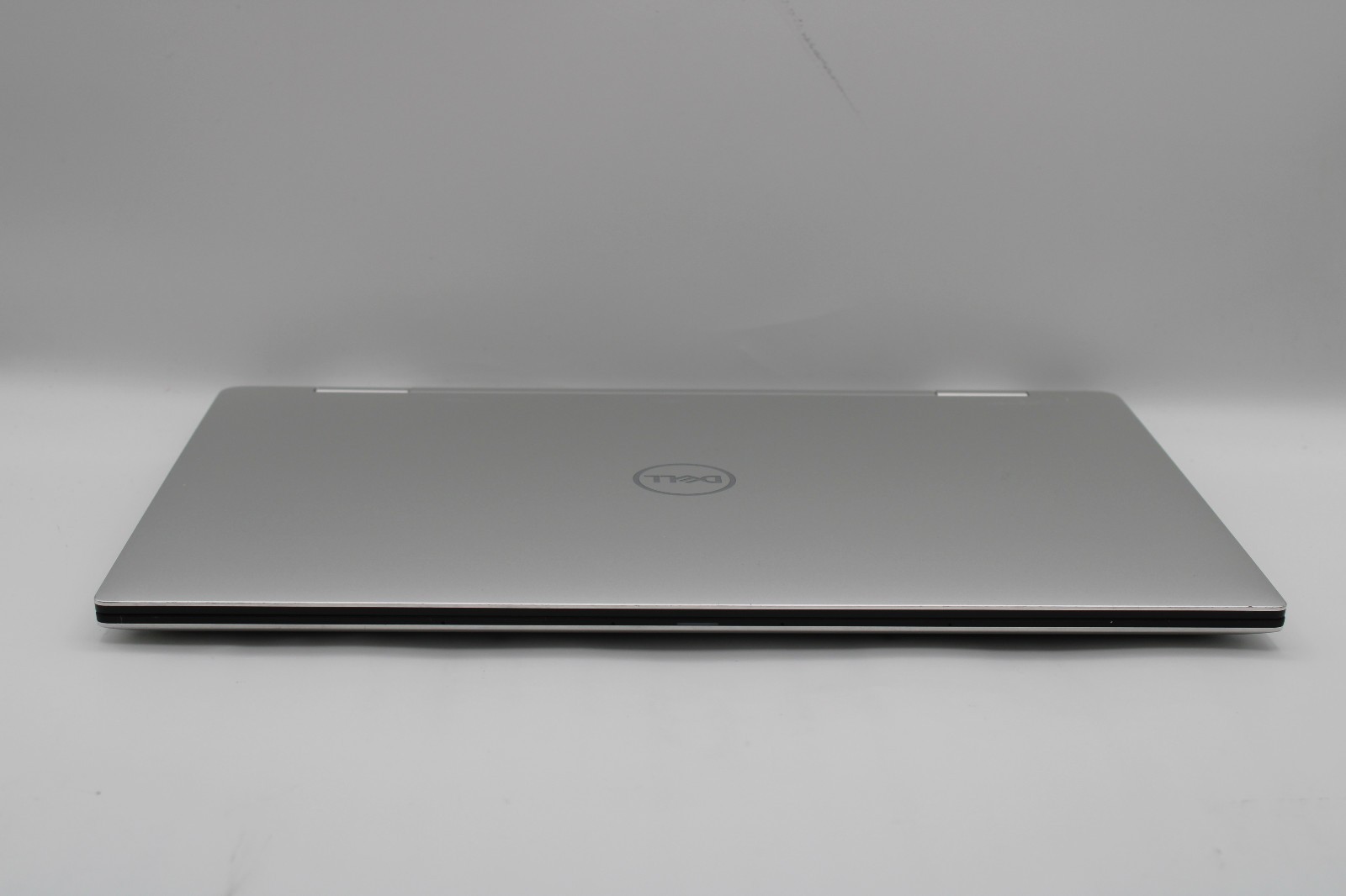 Dell XPS 15 9575 2in1 Touch i7-8705G 16GB RAM 256GB SSD Radeon Vega No OS
