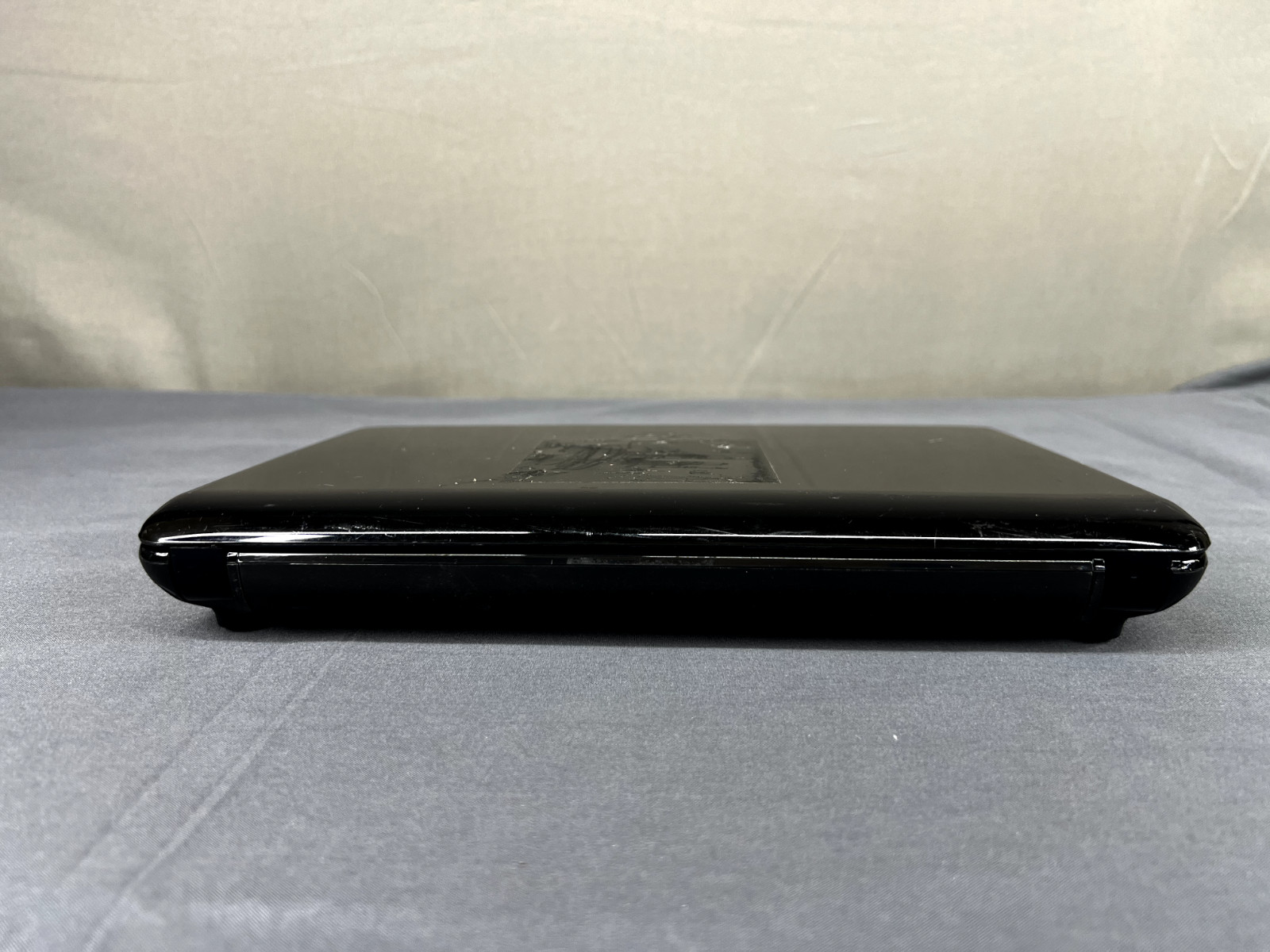 ASUS Eee PC 1005HA Netbook Atom N270 1GB RAM 160GB HDD Windows XP Home