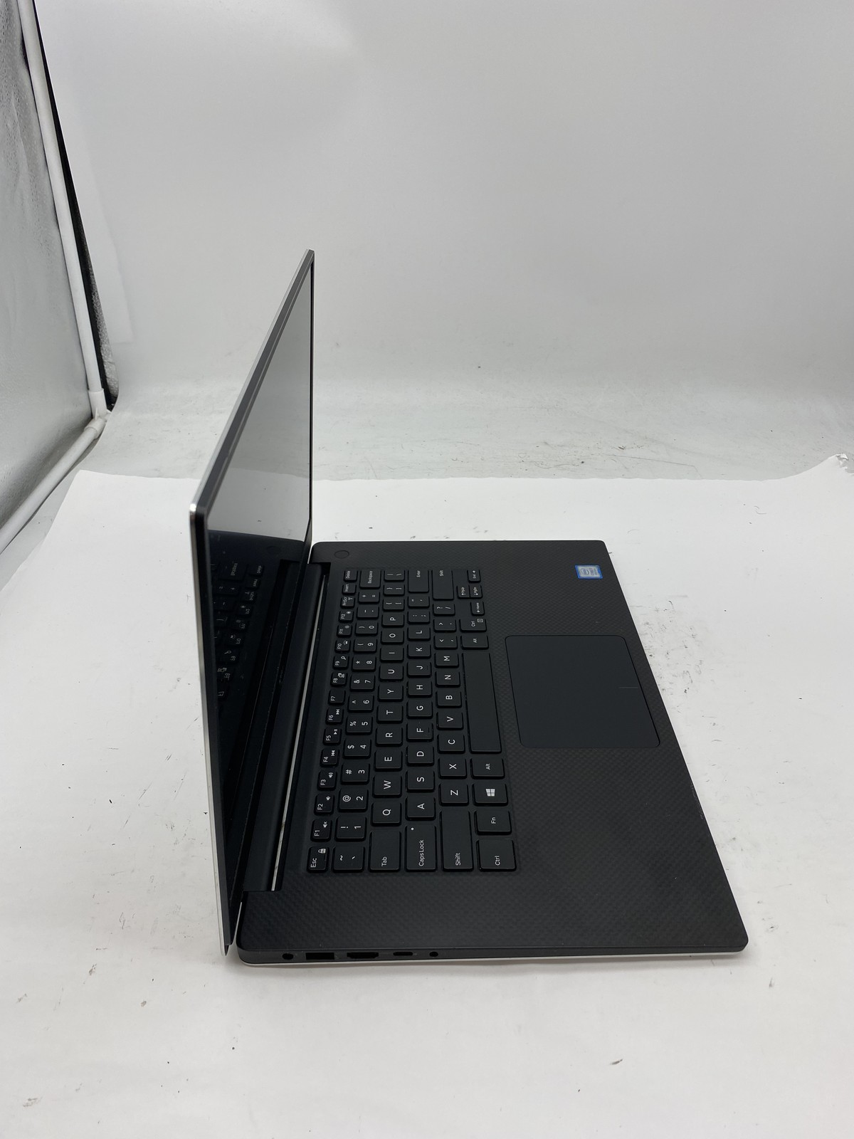 Dell XPS 15 9570 Laptop Core i7 8750H 2.2GHz 16GB RAM 240GB SSD W11P 1050Ti