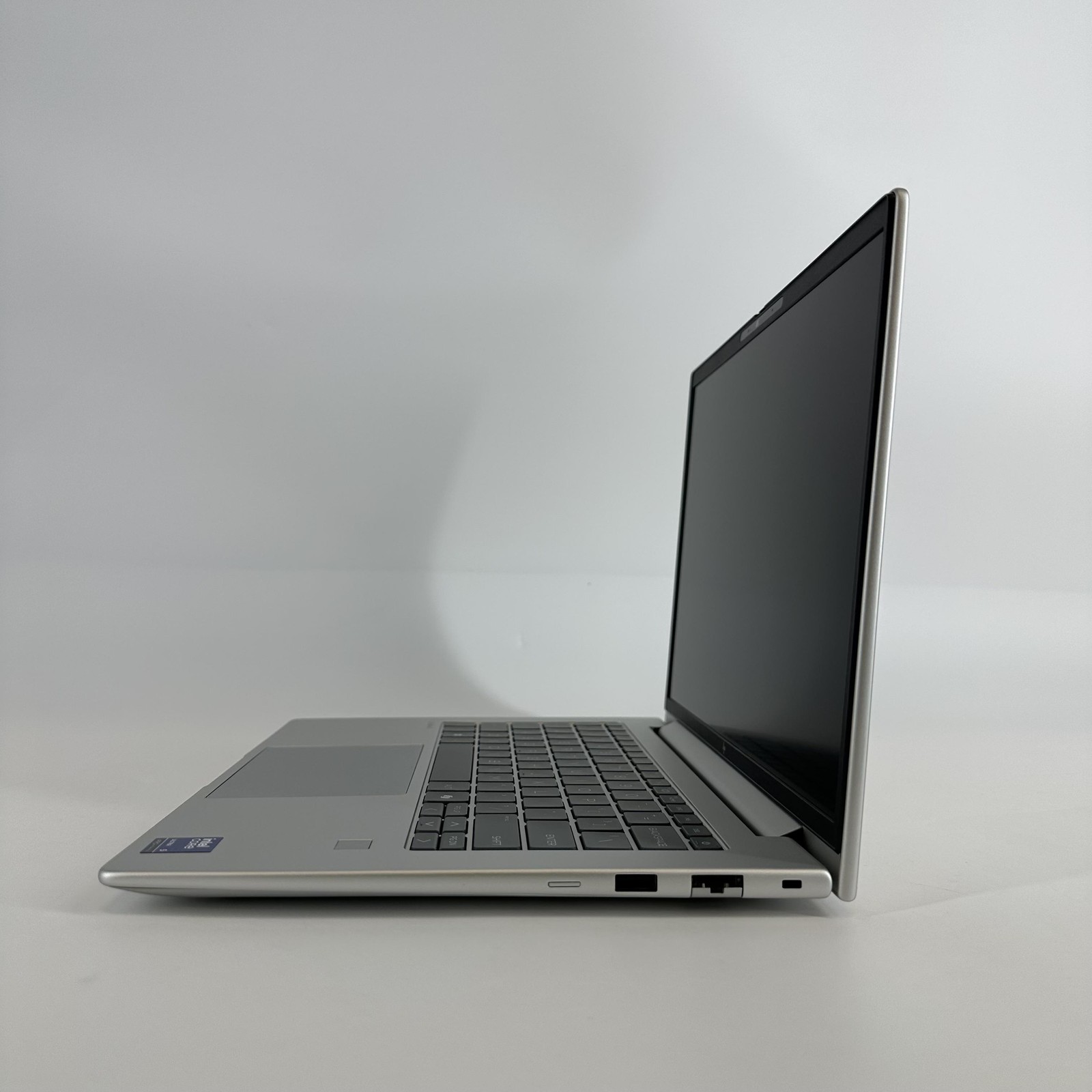 HP Elitebook 6 G1i 14 FHD+ 2.1 GHz Ultra 5 235U 16GB 512GB SSD Excellent