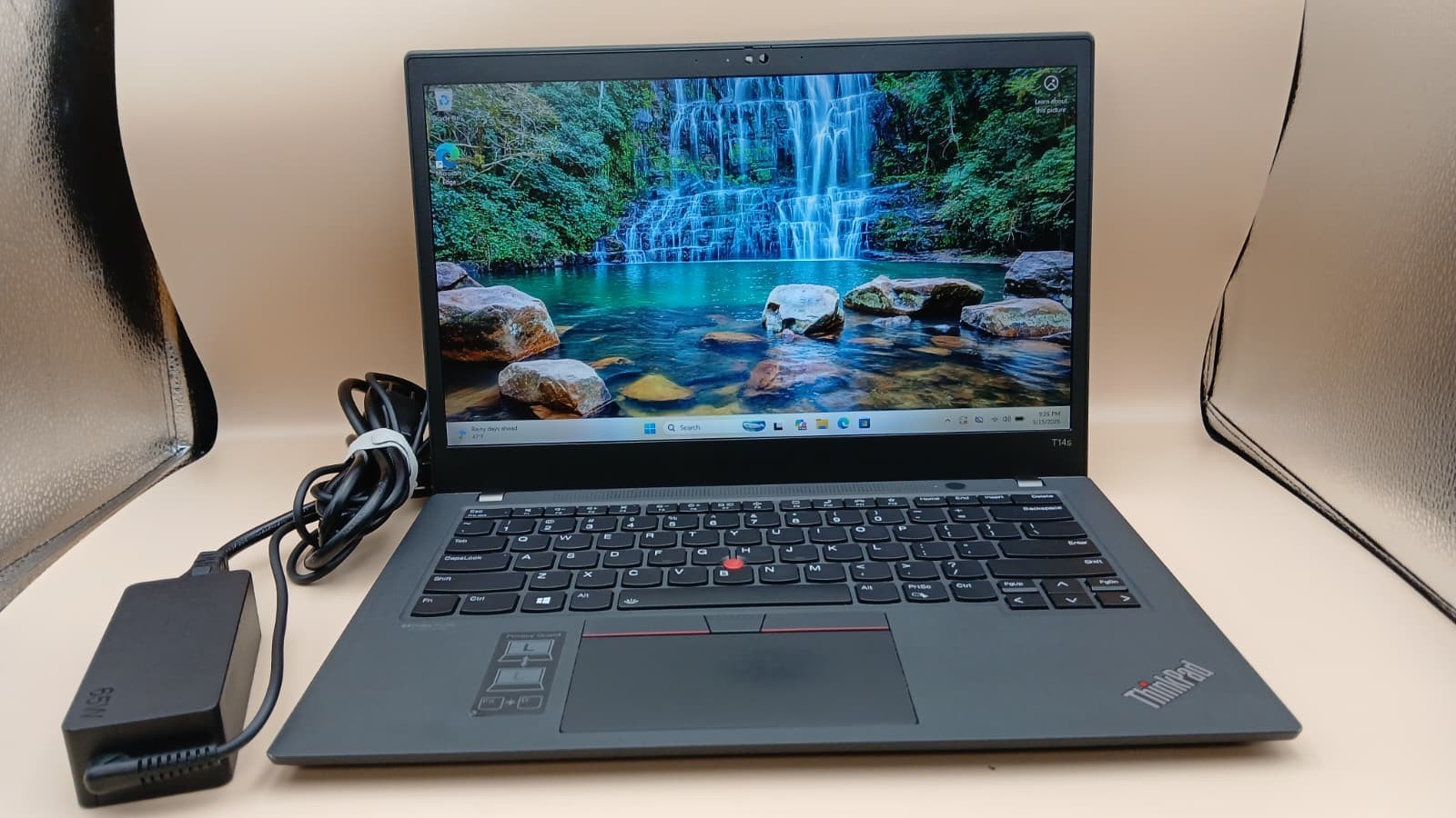 Lenovo ThinkPad T14s Gen 2 i7-1185G7 16GB 512GB SSD 14″ FHD Win11 Pro