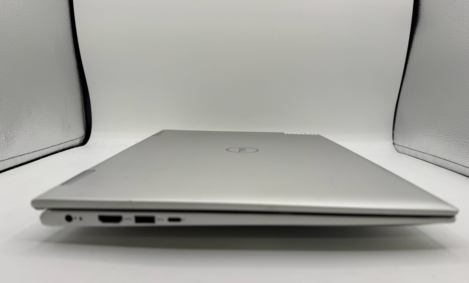 Dell Inspiron 7706 2 in 1-i7-1165G7-16GB DDR4 Ram 512GB NVME SSD W11H NVIDIA Gfx