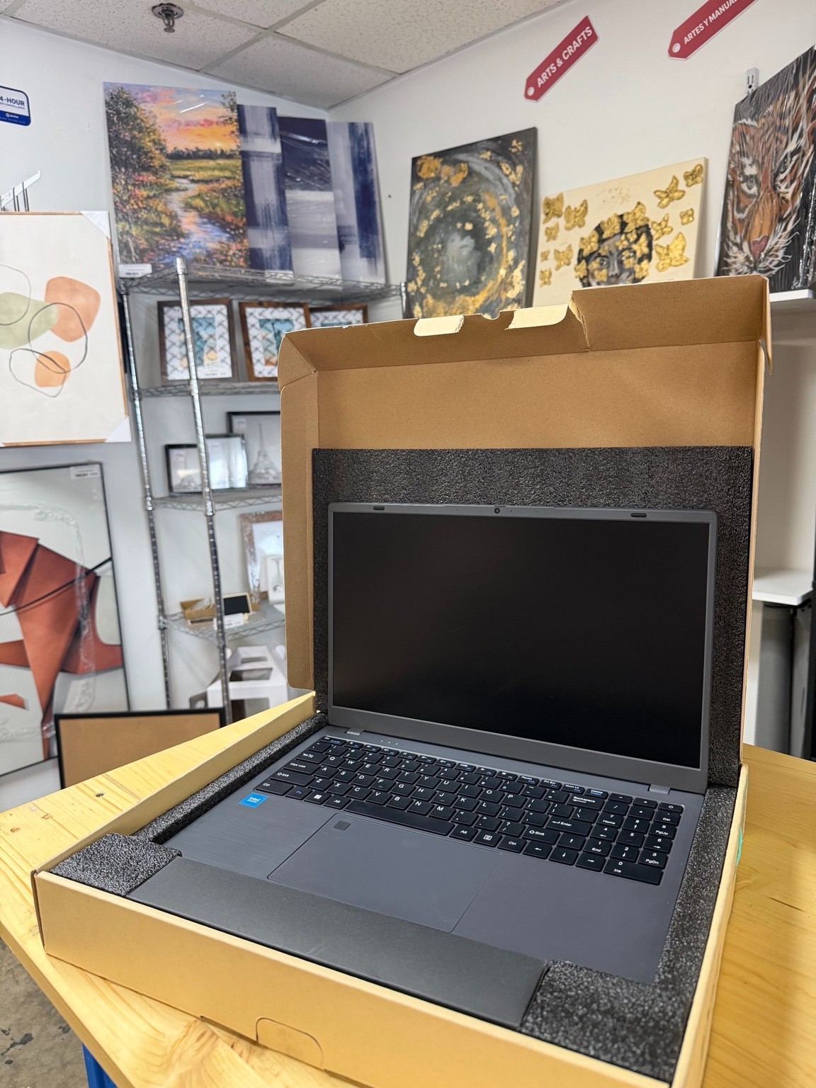 ASUS Vivobook Go Laptop de 15.6 in, AMD Ryzen 3 7320U, 8GB RAM, 128GB SSD