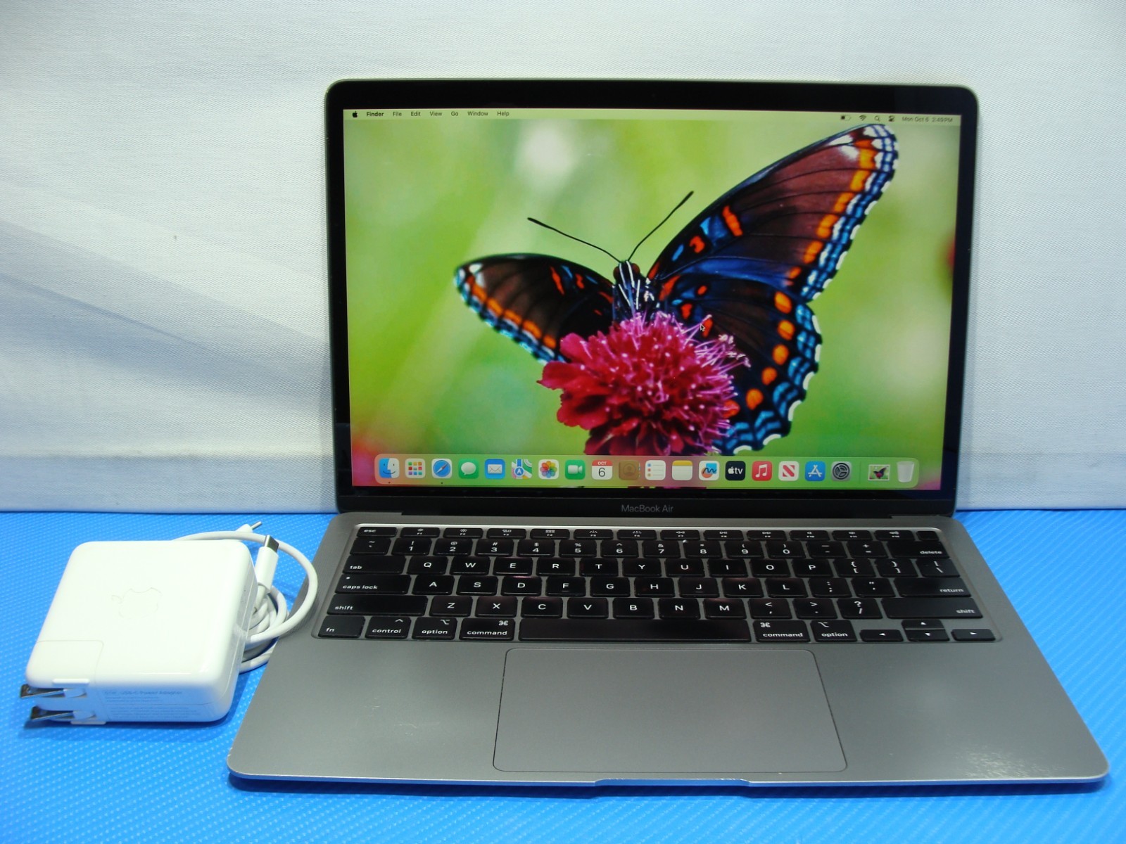Apple MacBook Air 13″ A2179 2020 i5-1030NG7 1.1GHz 16GB 512GB OS Sonoma MVH2LL/A