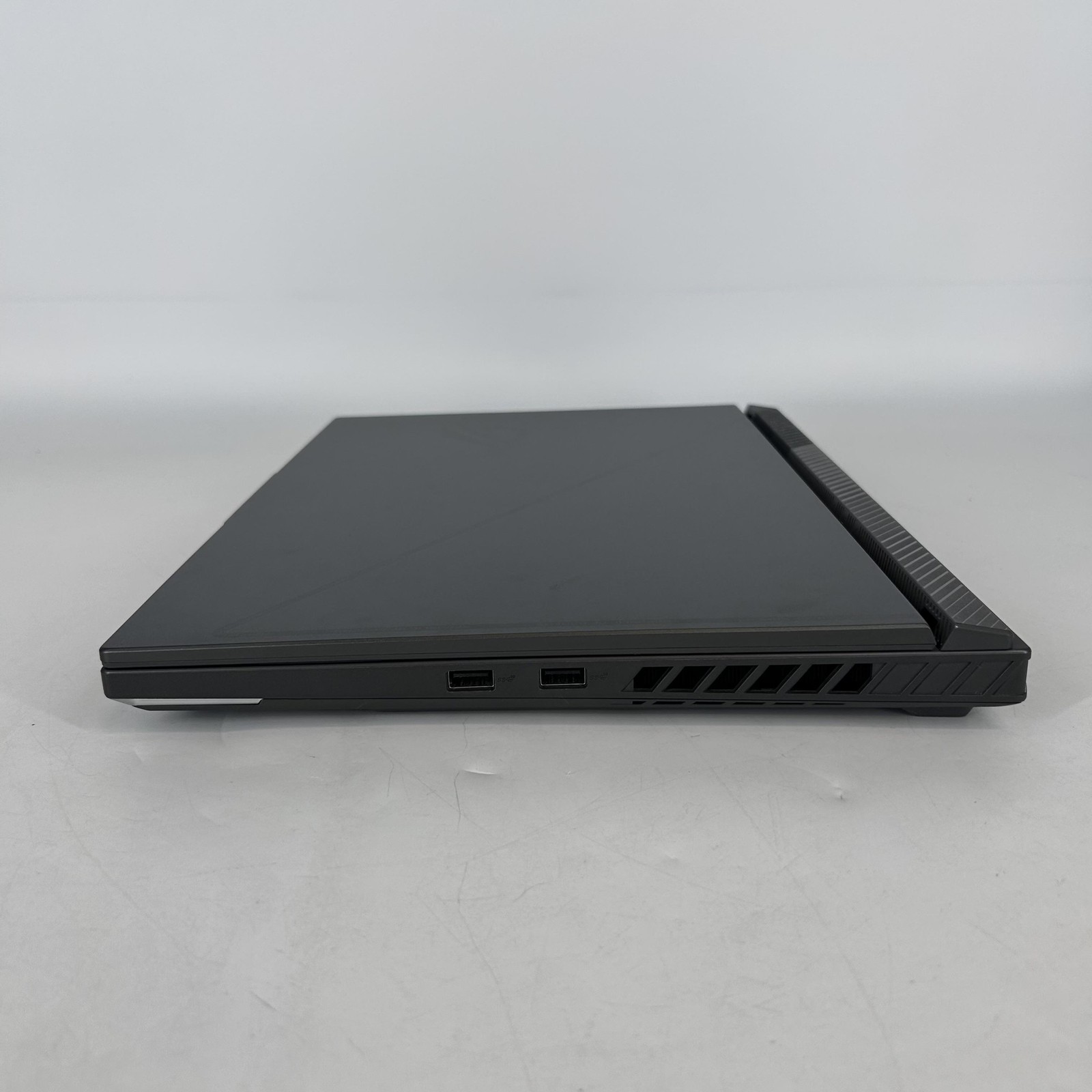 Asus ROG Strix G16 G614 165Hz FHD+ 2.6 GHz i7-13650HX 32GB 1TB/1TB RTX 4060