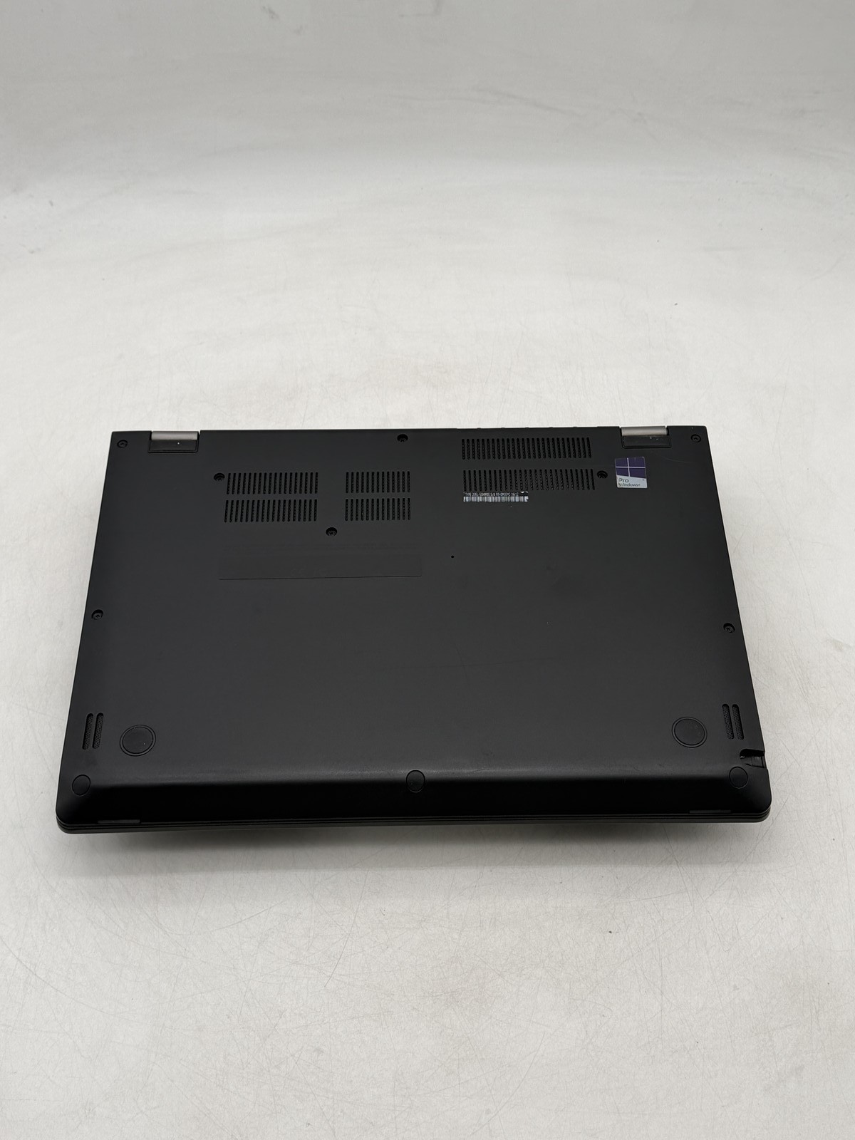Lenovo ThinkPad Yoga 460 (i5-6300U) 13.9in 8GB 256GB – NO OS| Please Read*