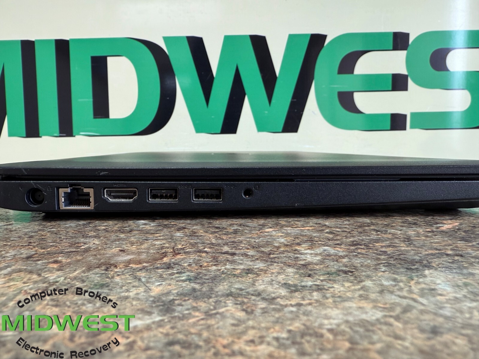 Dell Latitude 3580 i5-7300U 2.6GHz 8GB 128GB SSD
