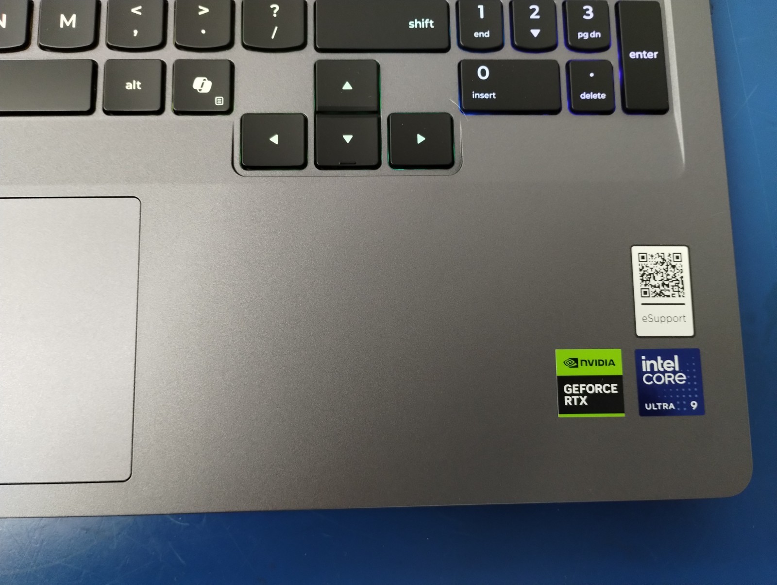 Lenovo Legion 5 16IAX10, Intel Core Ultra 9 275HX, 2.70 GHz 32 GB RAM, 1 TB NVMe