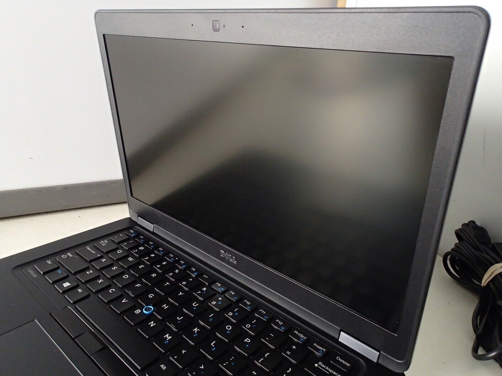 Dell Latitude 5480 i5-7440HQ 16GB 512GB Nvidia GeForce 930MX Win 11 Office 2021