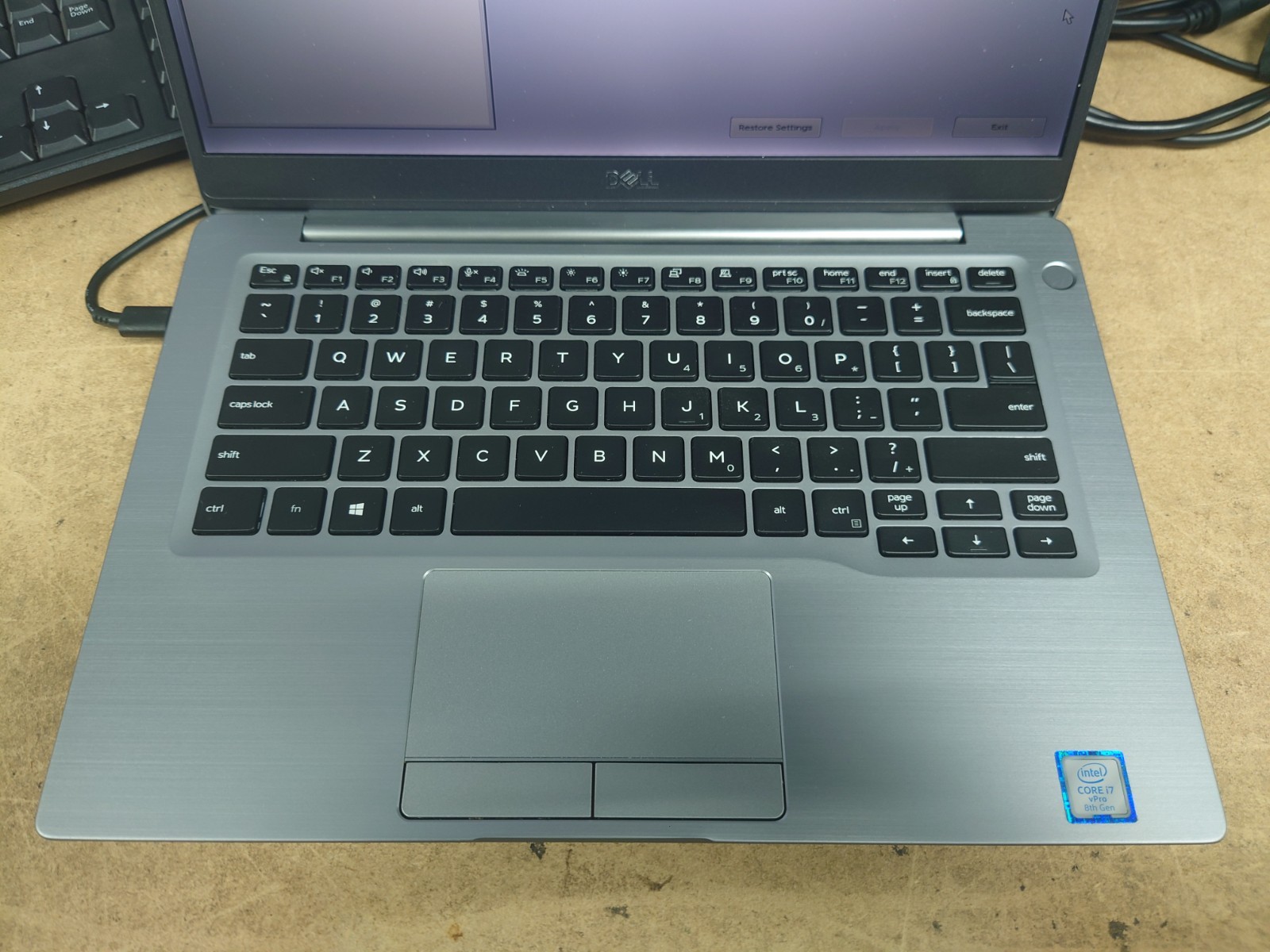 Dell Latitude 7300 13.3″ FHD i7-8665U 8GB RAM No OS/SSD *DAMAGED LCD*