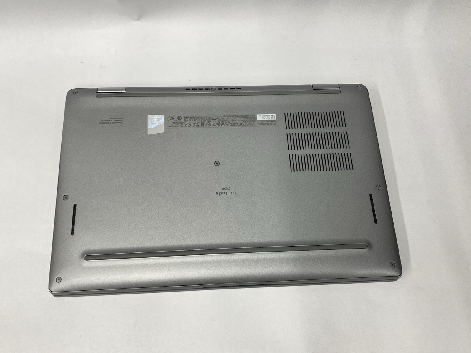 Dell Latitude 7430 – Grade B – Touch FHD – i7-1265U – 16GB – 256SSD – W11P