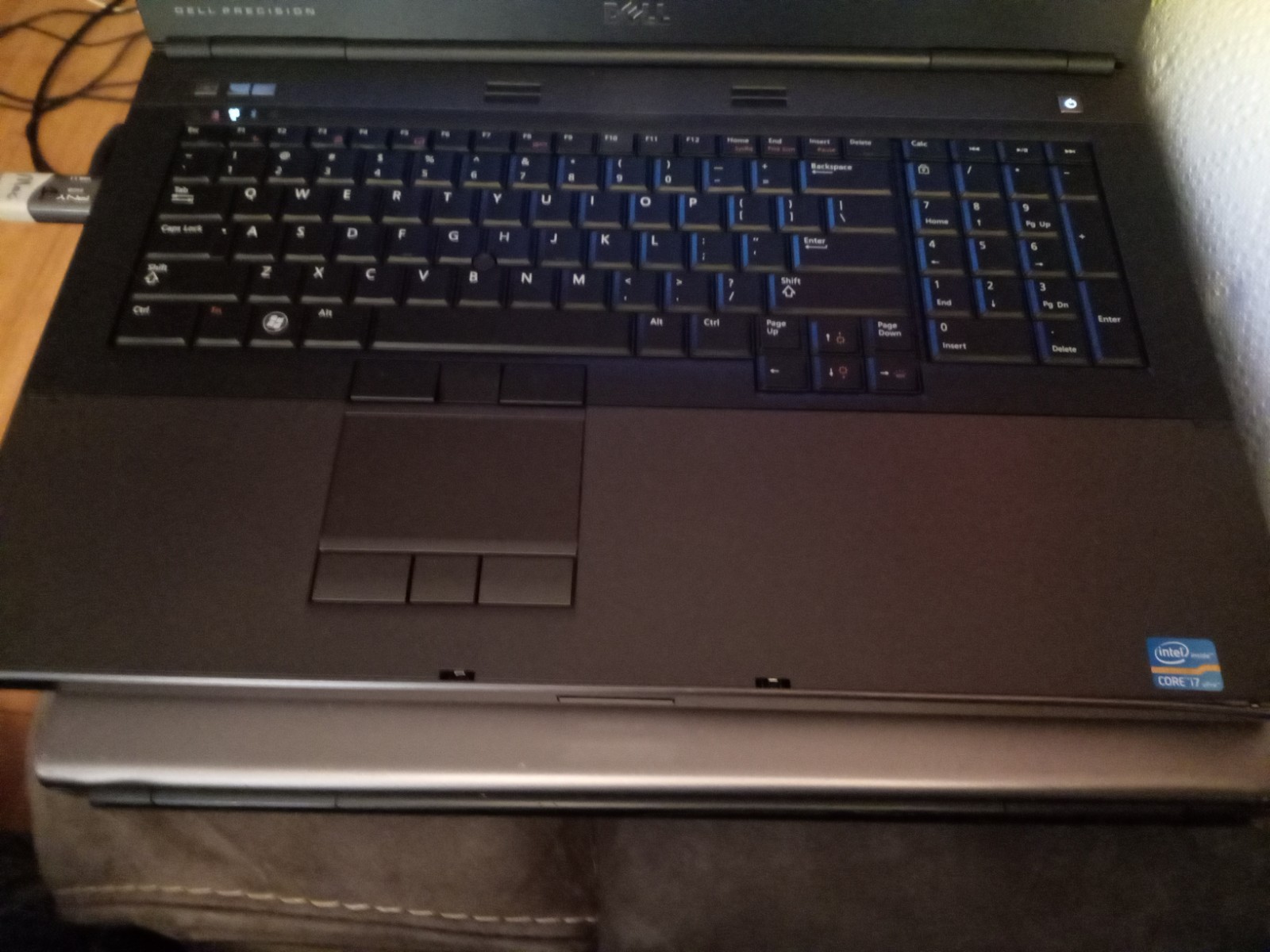 Dell Precision M6600 17.3″ Laptop – i7-2760QM / 8GB / 320gb / Win10 Dead Battery