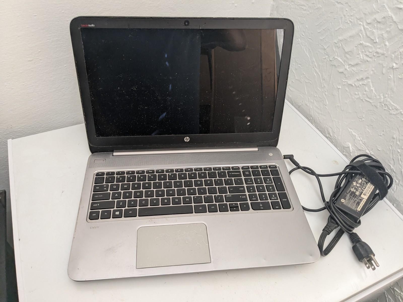 HP m6-k010dx ( E0L01UA ) ENVY Sleekbook