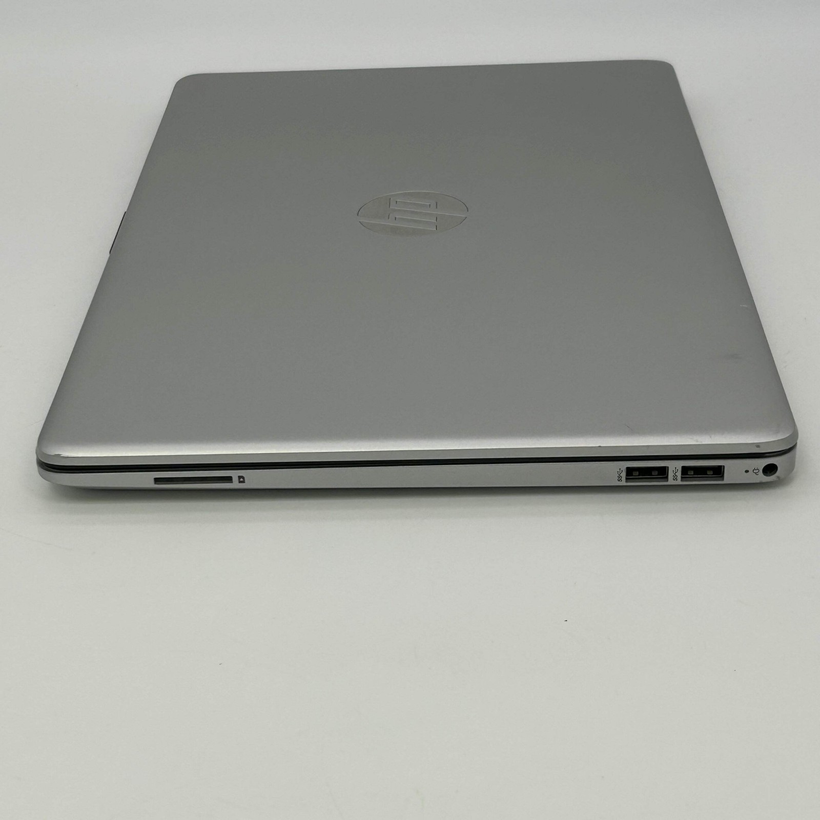 HP Laptop 15-DW1022NR Intel Celeron N4020 1.1GHz 4GB RAM 1TB HDD Windows 11