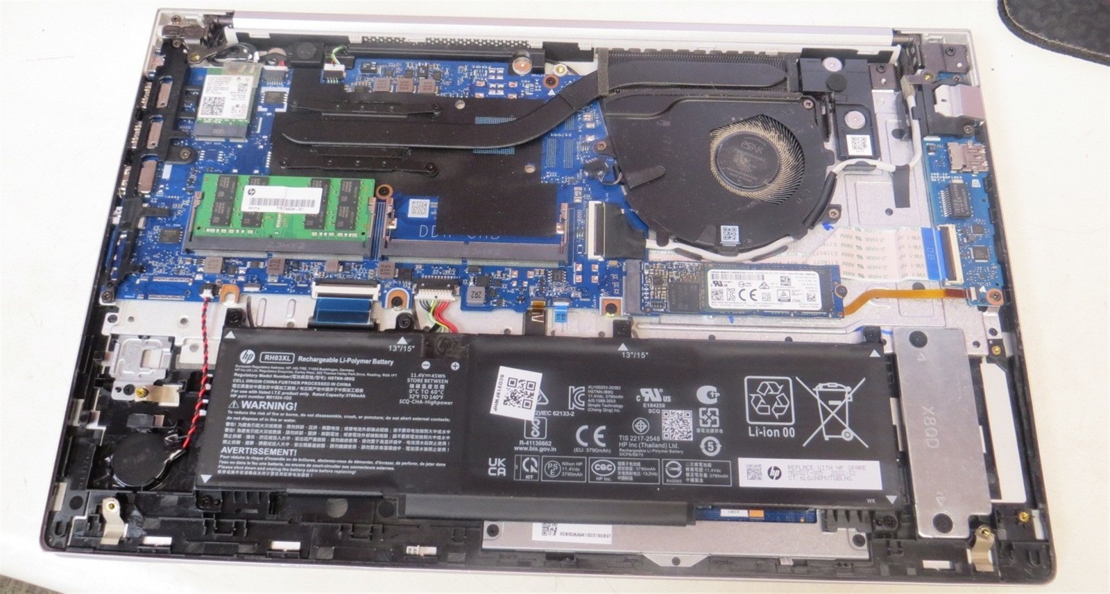 Dent Lid HP ProBook 450 G8 Laptop Intel i5-1135G7 2.4GHz 16GB 512GB SSD