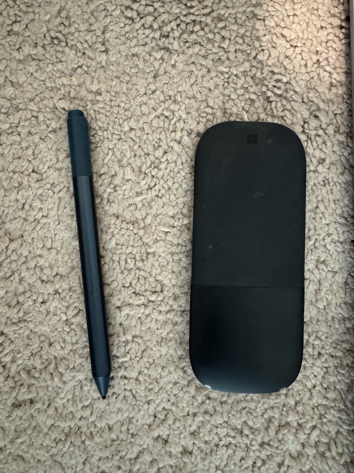 Microsoft Surface Pro 128GB, Wi-Fi, 12.3″ – Silver – Pencil & Mouse – Used
