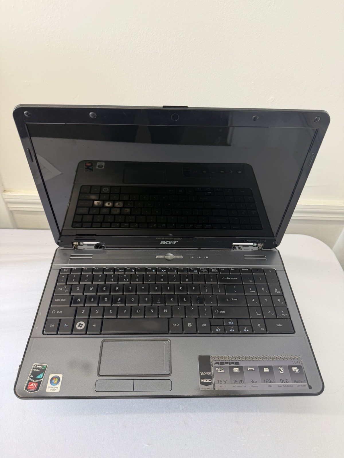 Acer Aspire 5517 Laptop – Good Screen – AMD Athlon 64 TF-20 – Read Des