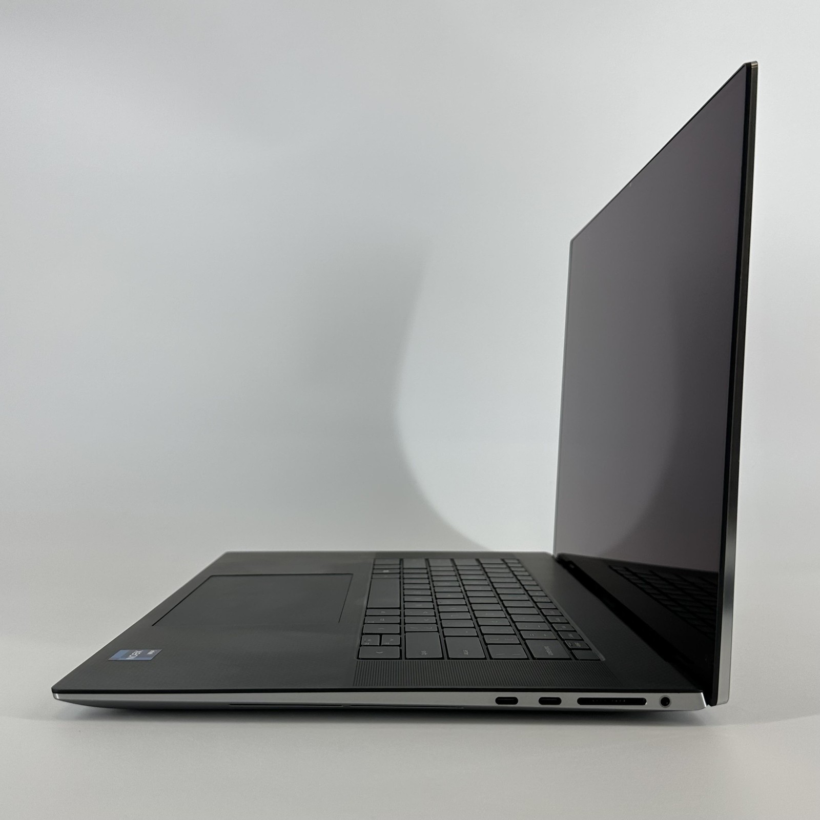 Dell Precision 5760 17 UHD+ TOUCH Xeon W-11955M 2.60GHz 64GB 2TB/512GB RTX A3000