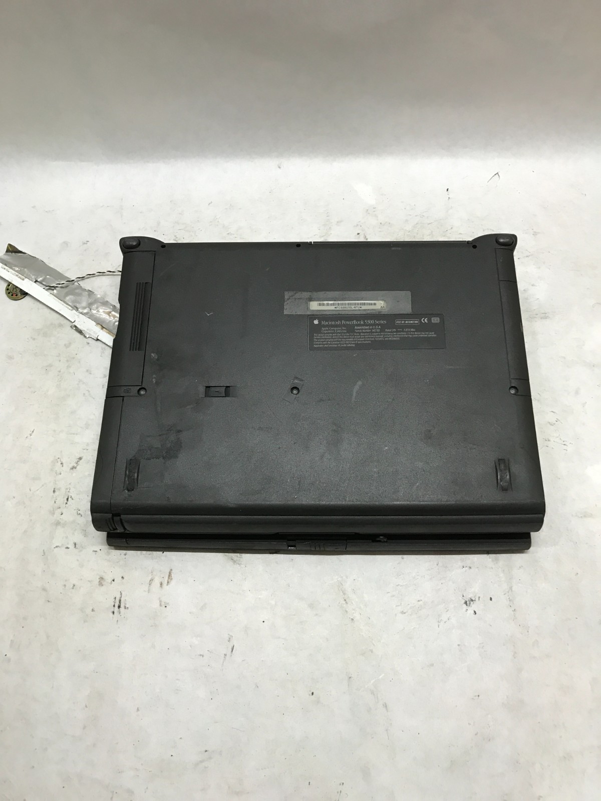 Vintage Apple PowerBook 3500 Series For Parts/Repair NO POWER SOLD AS IS!!! – DW
