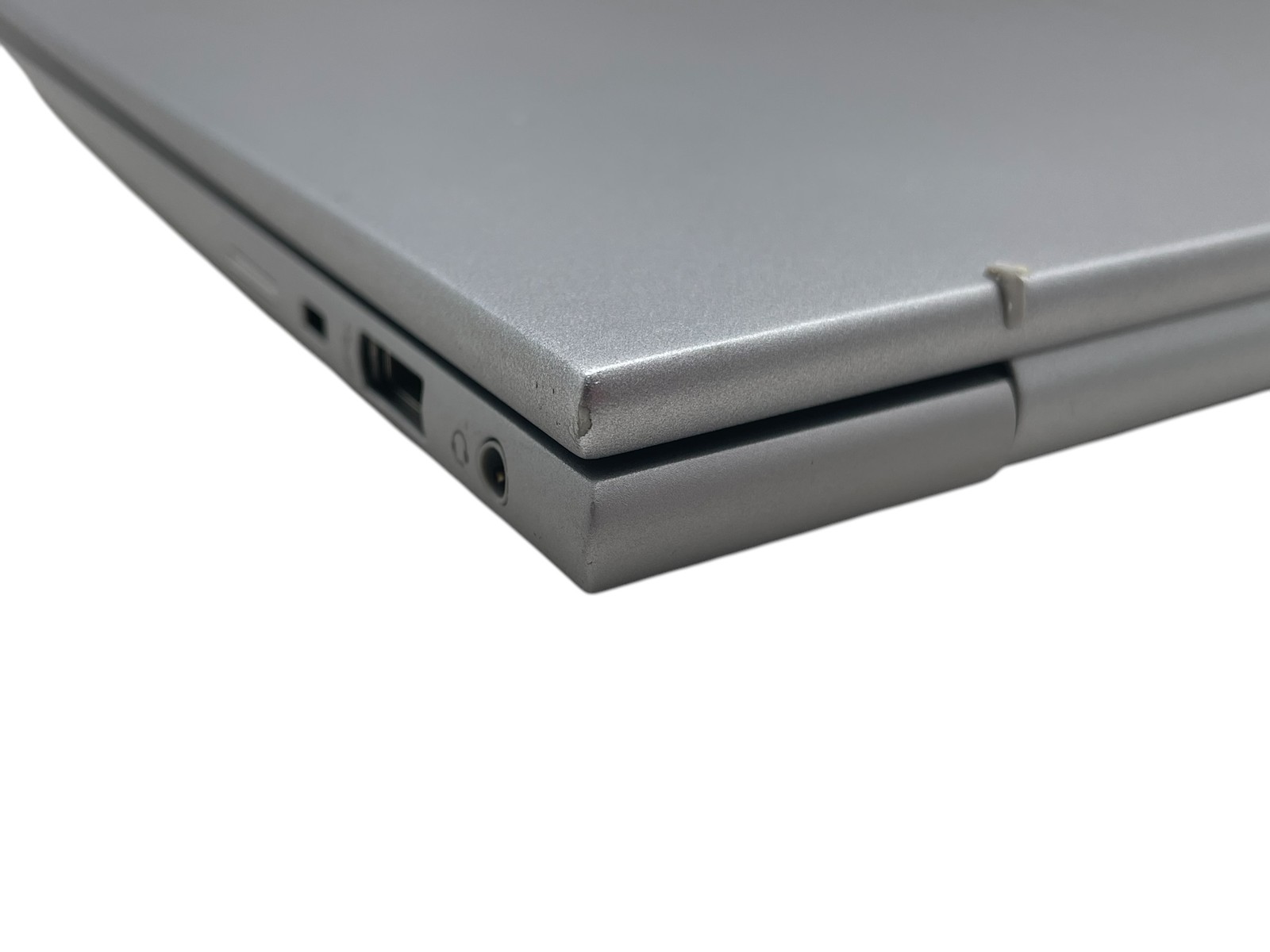 HP ZBOOK FIREFLY G10 14″ RYZEN 7 PRO 7840HS 16GB 512GB SSD–GRADE D
