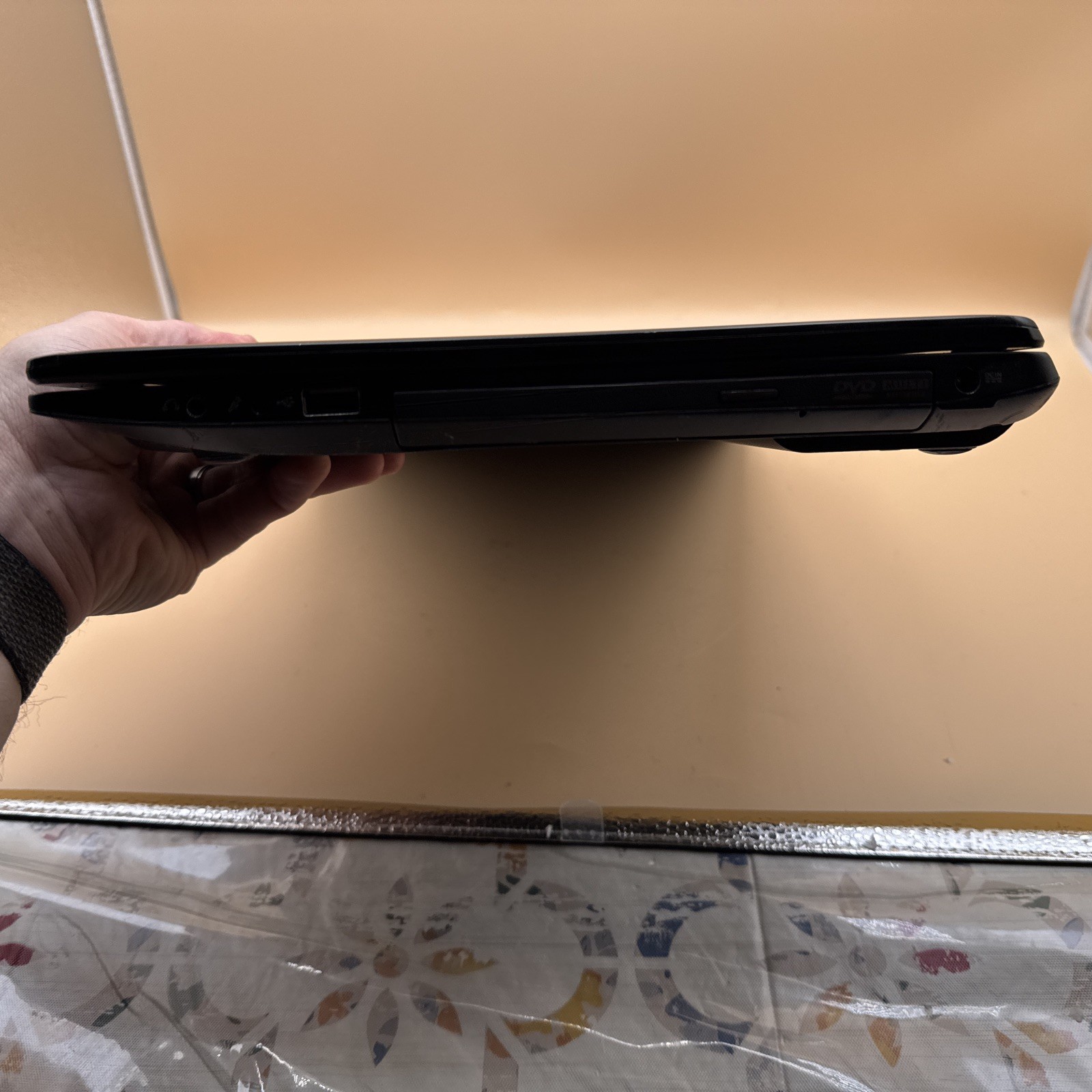 Asus Q500A-BHI5N01 Laptop Intel Core i5-3210QM Working And Tested Battery Great