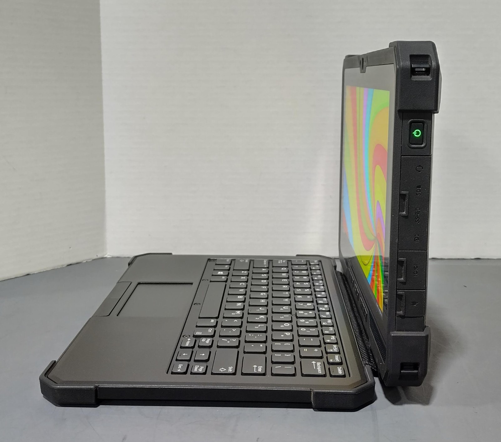 Dell Latitude 7220 Rugged Extreme Tablet w/OEM Keyboard i7-8665U 16GB 512GB NoOS