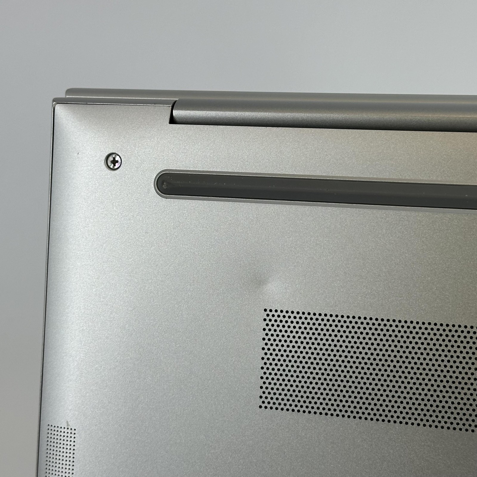 HP Elitebook 840 G9 14 2022 Silver FHD+ 1.6 GHz i5-1245U 16GB 512GB SSD Good