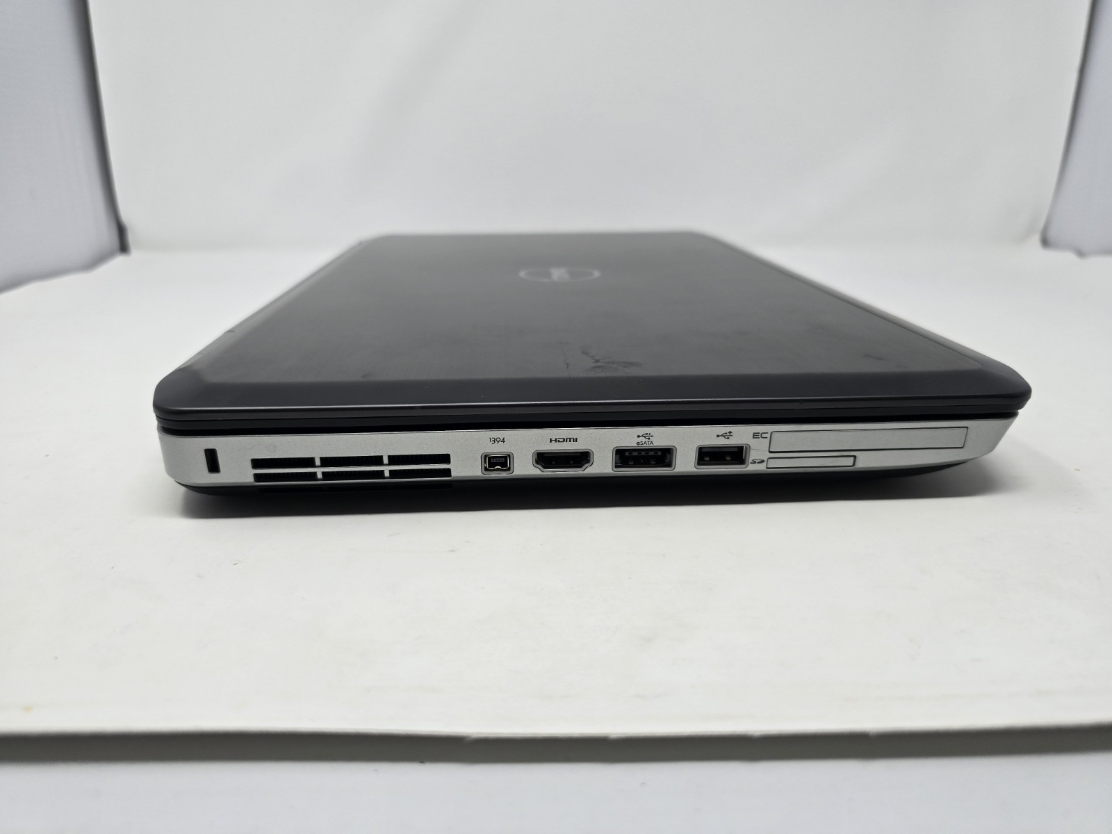 Dell Latitude E5520 Laptop Intel Core i5-2520M @2.50GHz 4GB RAM NO HDD OS #62