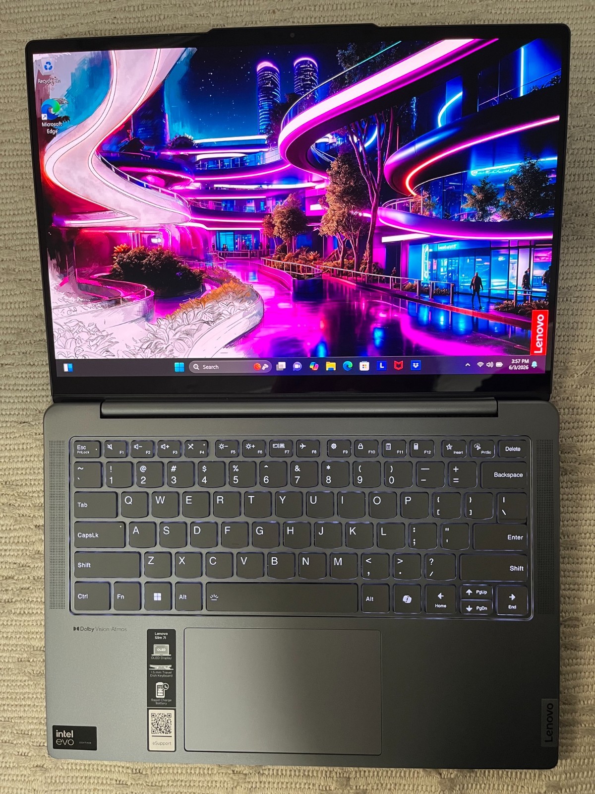 Lenovo Ideapad Slim 7i 14″ OLED Touch Laptop 7-155H 32GB 1TB 83D80003US