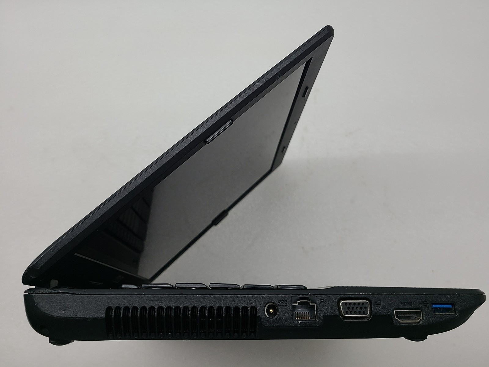Asus K54C-5KSX Laptop Intel Pentium B960 2.2 GHz 4 GB RAM NO HD/OS (FL)