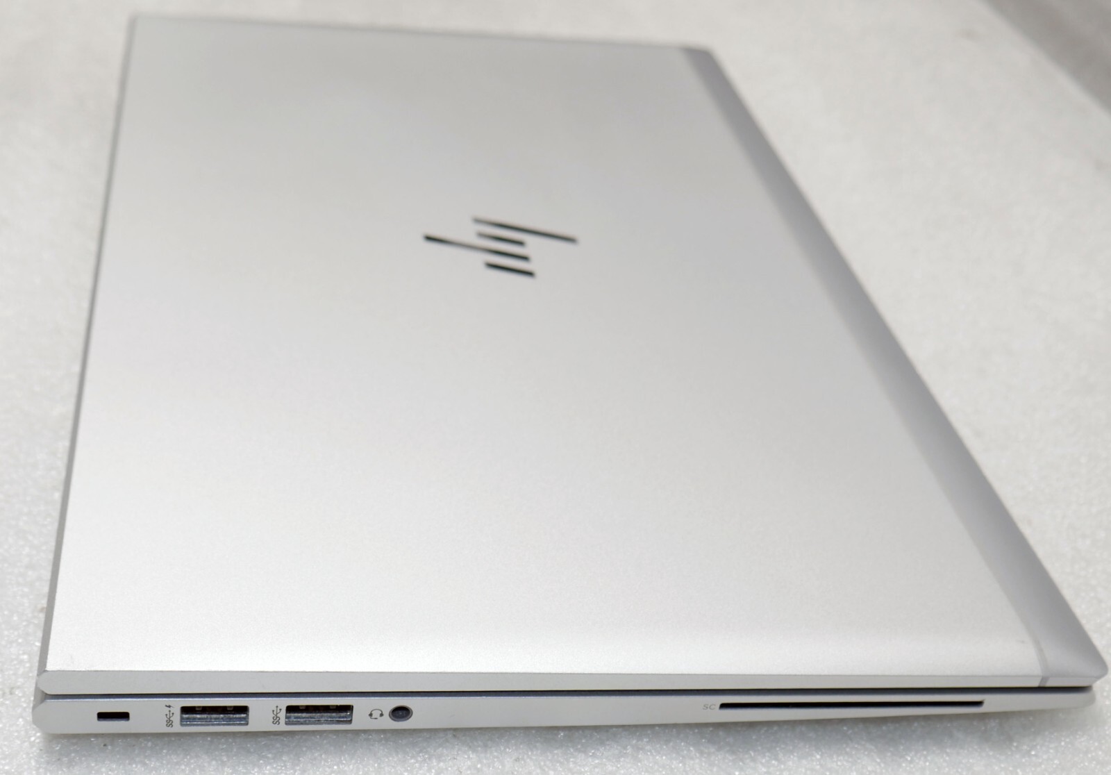 HP EliteBook 845 G7 14″ Ryzen 5 Pro 4650U 16GB 256GB SSD Windows 11 Pro Radeon
