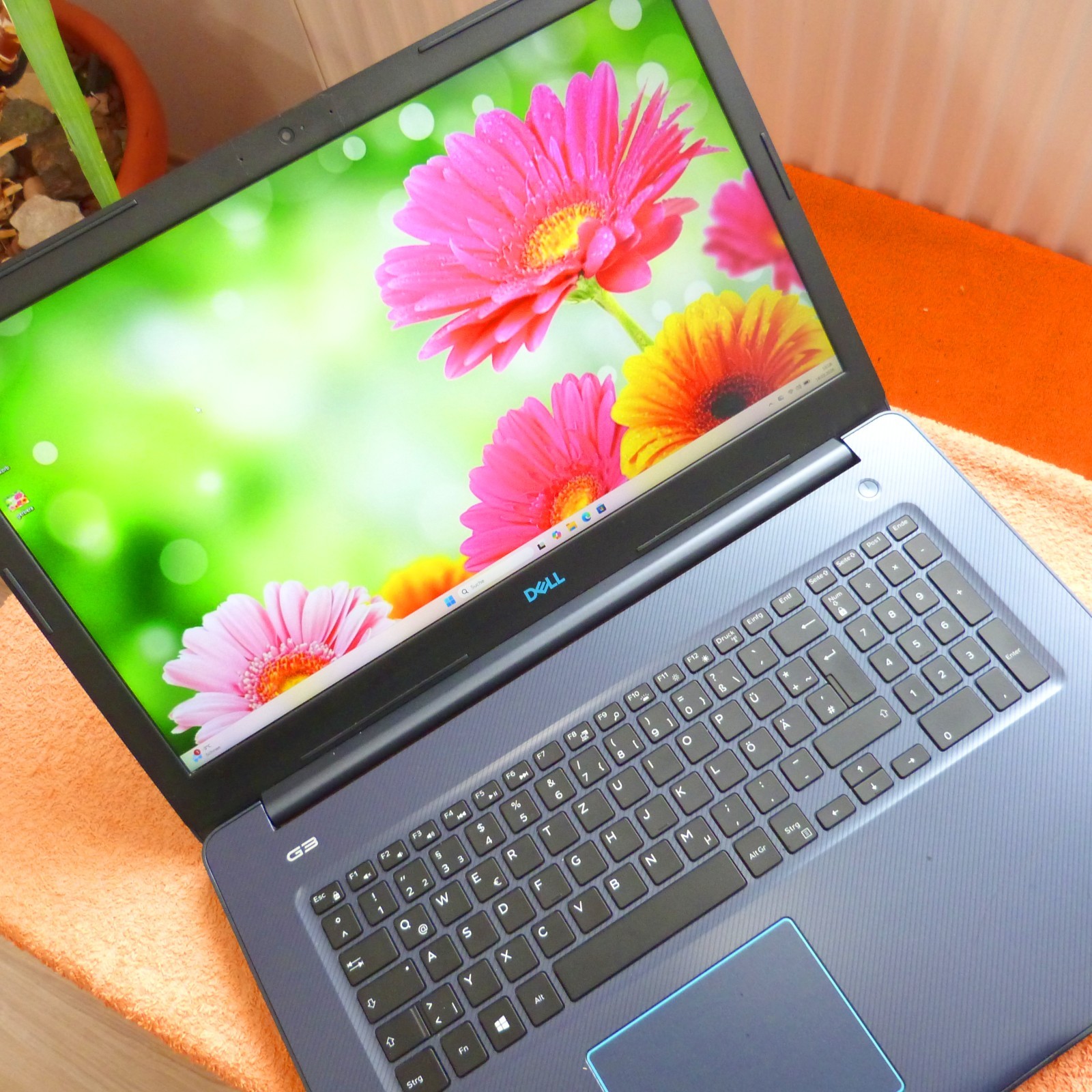Dell 3779 G3 P35E l 17 inch FULLHD GAMING l SSD Windows 11 l 16GB RAM Intel 8GEN