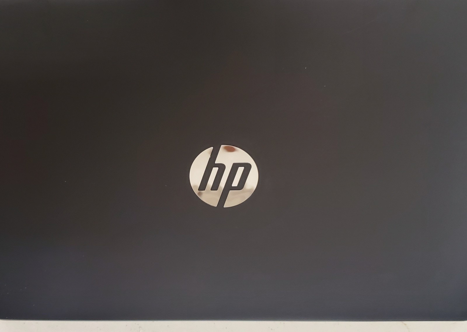 HP Stream 14″ Celeron 4GB/64GB Laptop Brilliant Black, Cord, Bag, & 2 Photo CD’s